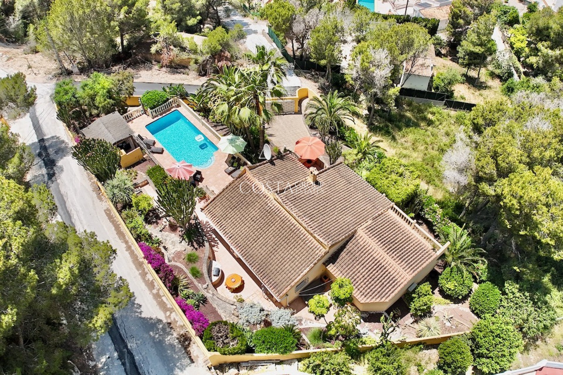 Resale - Villa -
Teulada - Moraira