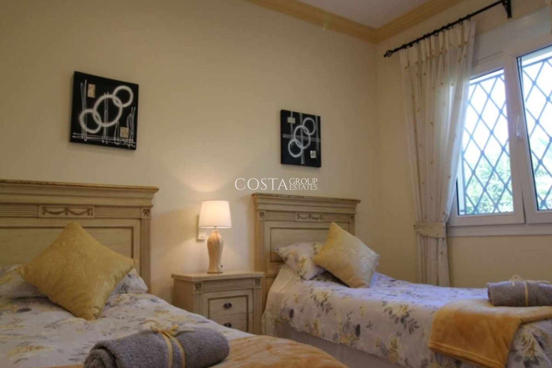 Resale - Villa -
Teulada - Moraira