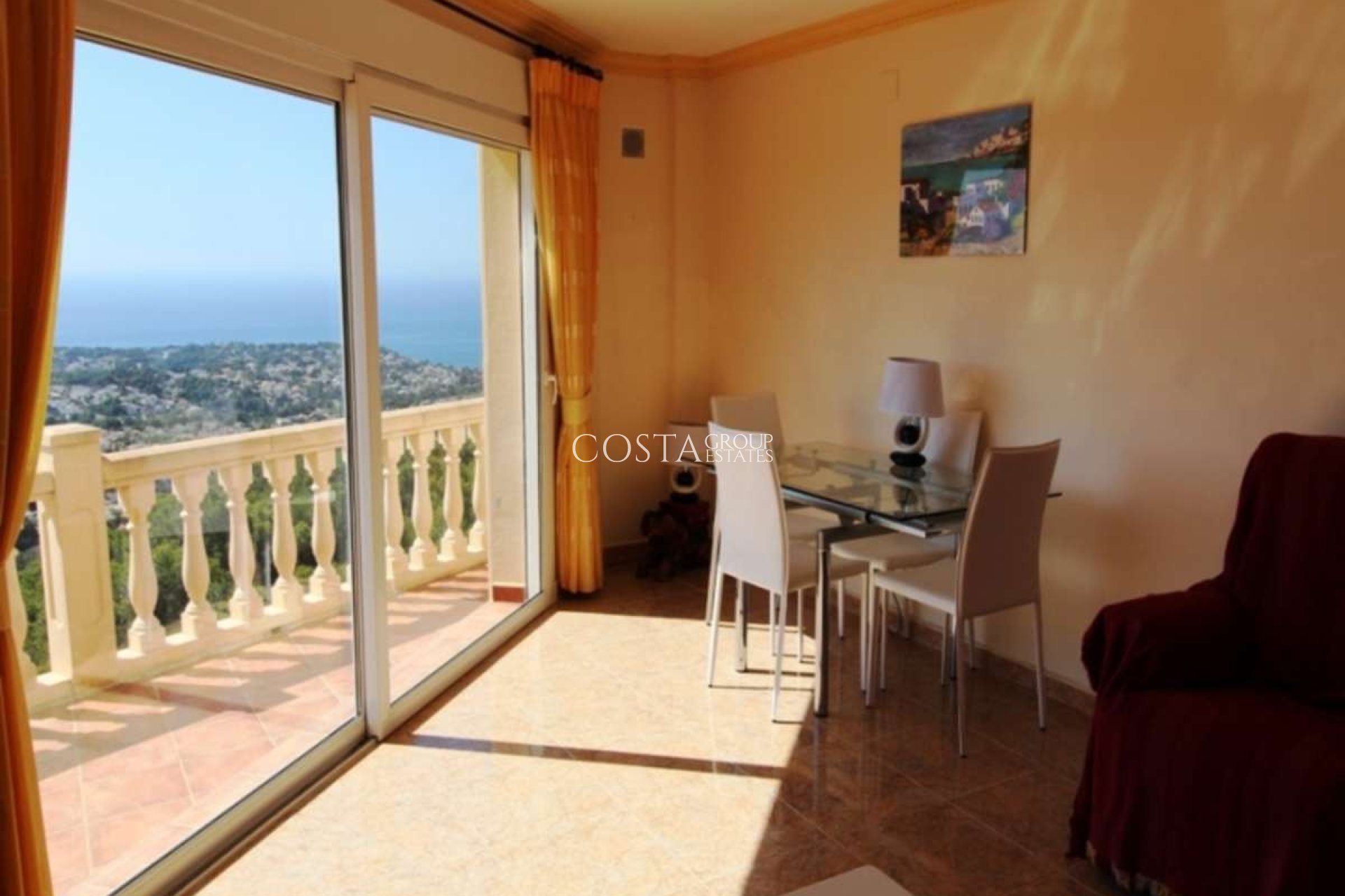 Resale - Villa -
Teulada - Moraira