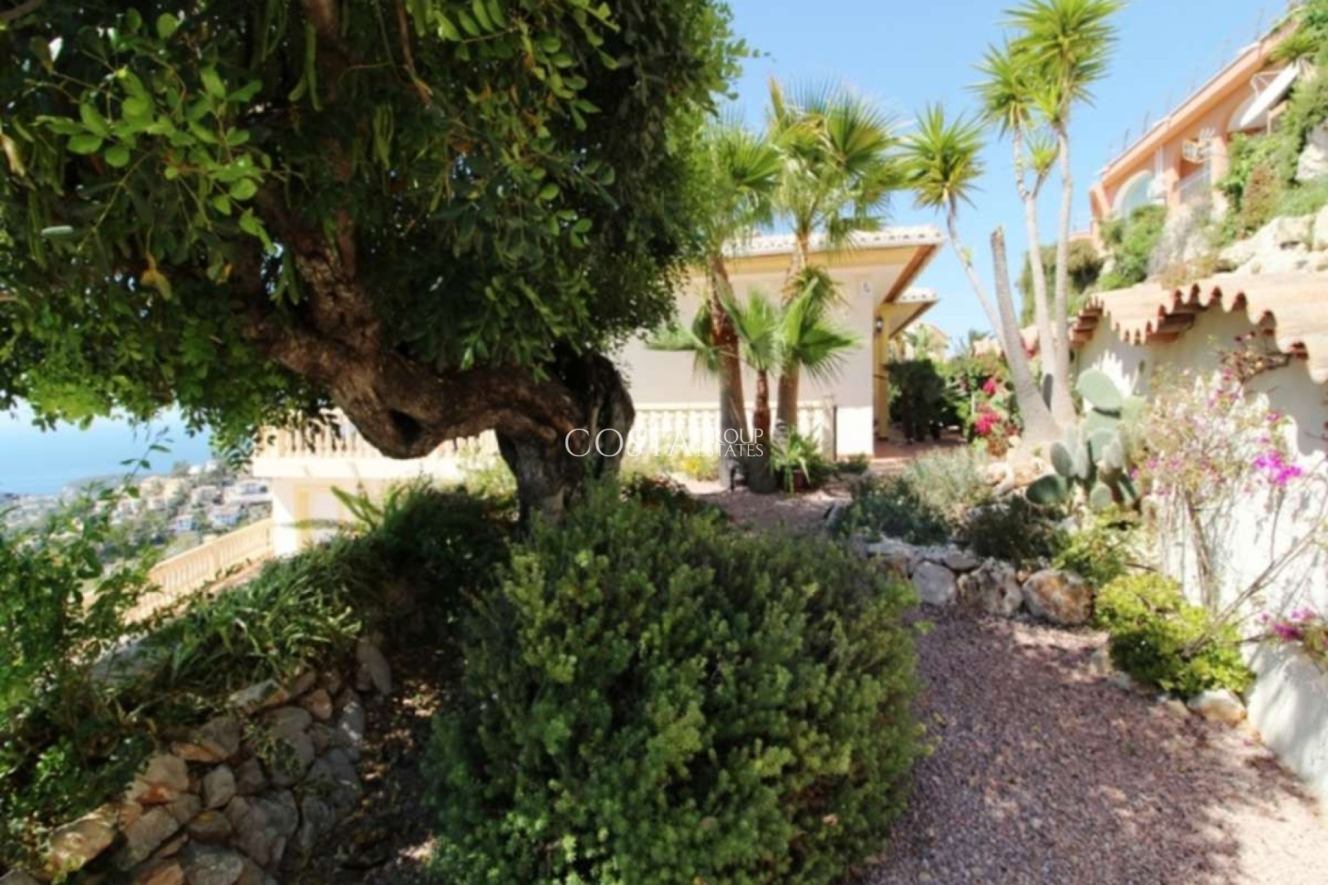 Resale - Villa -
Teulada - Moraira