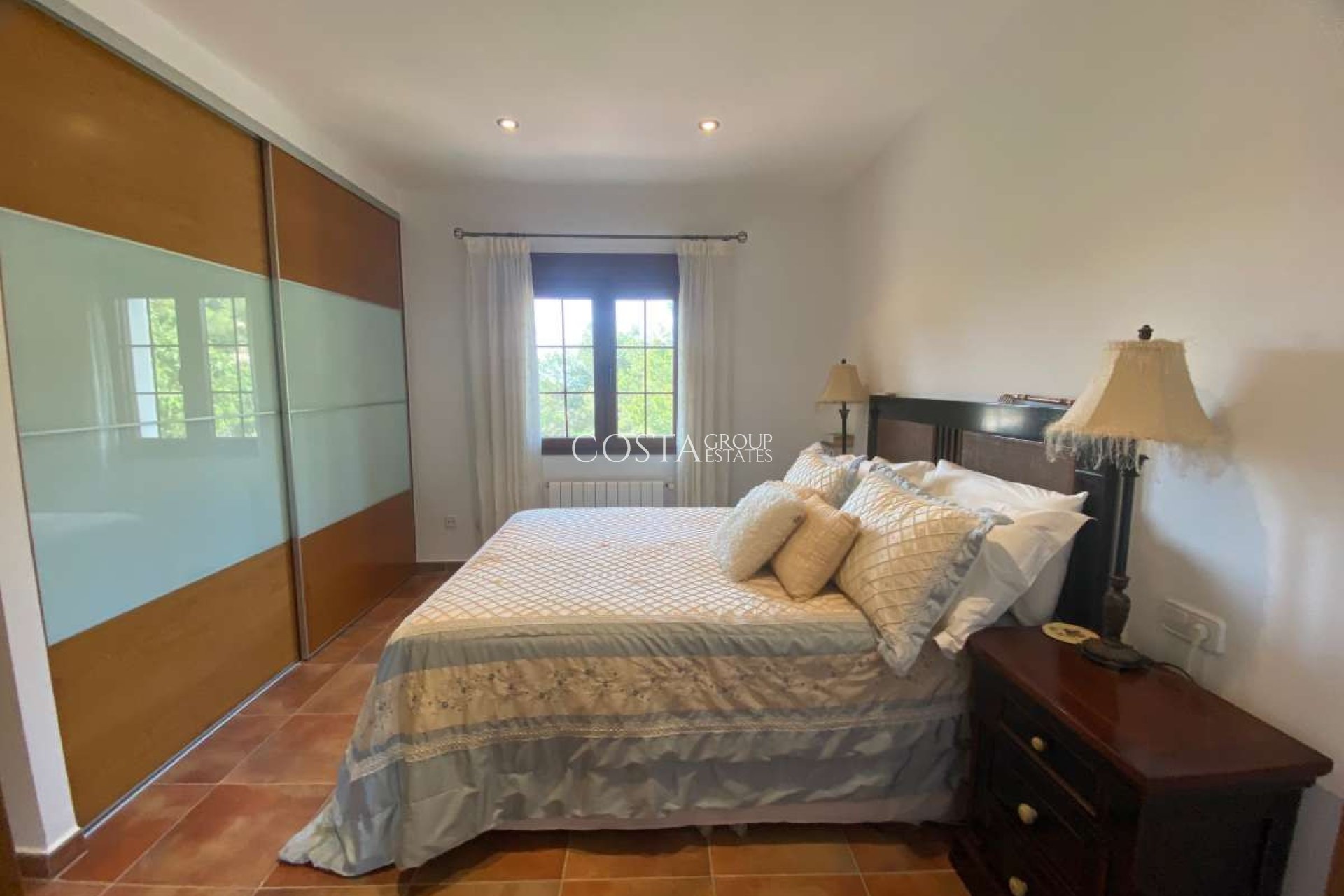 Resale - Villa -
Teulada - Moraira