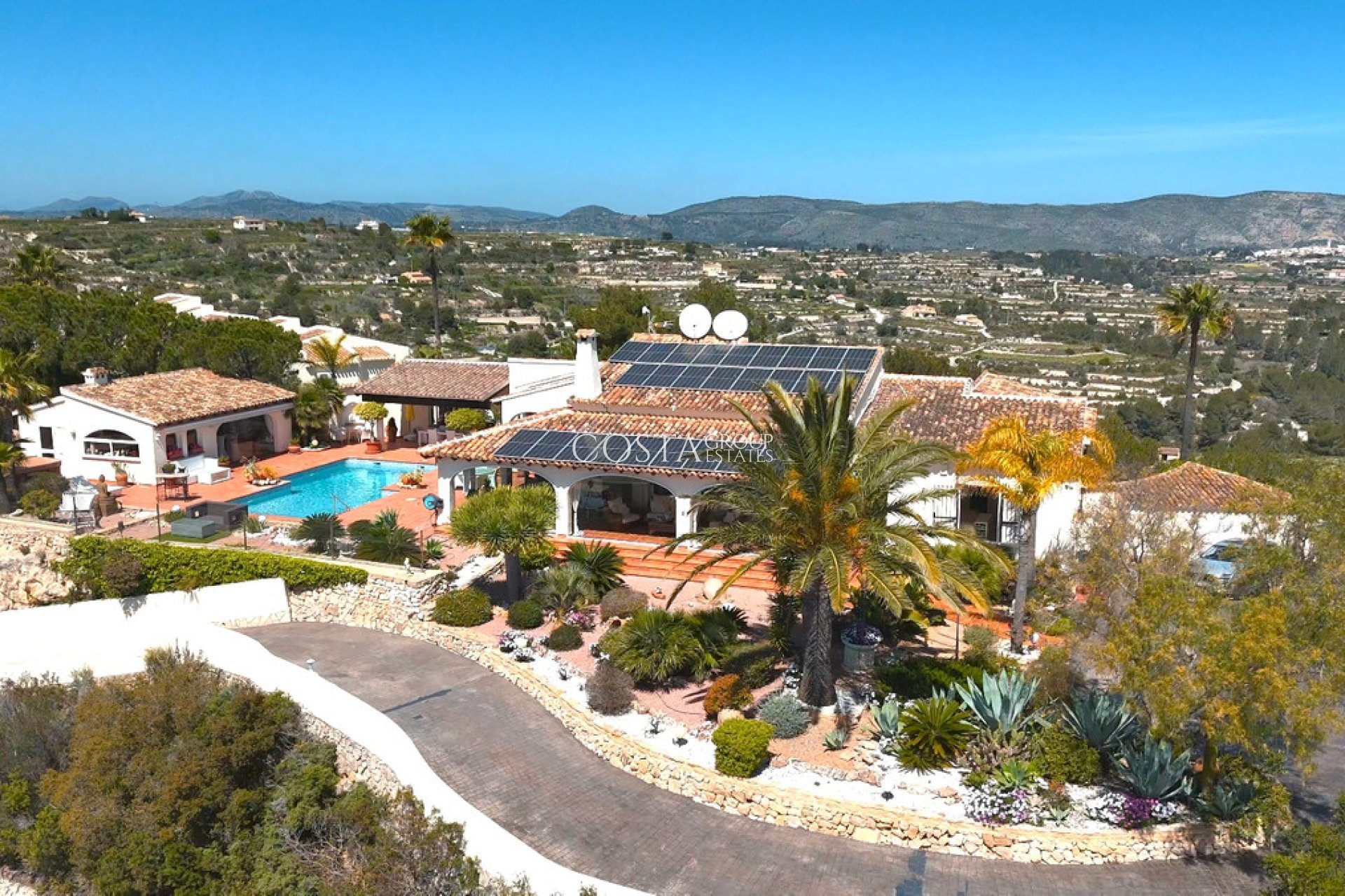 Resale - Villa -
Teulada - Moraira