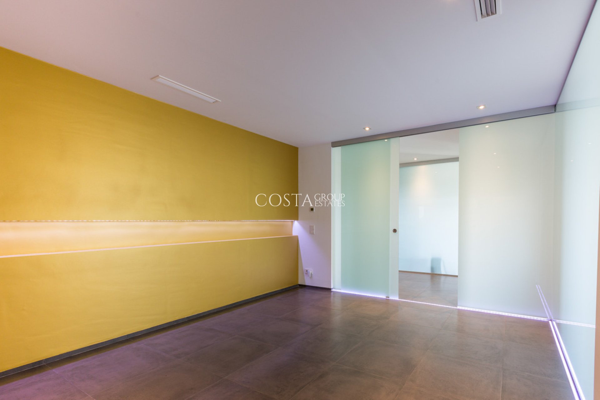 Resale - Villa -
Teulada - Moraira