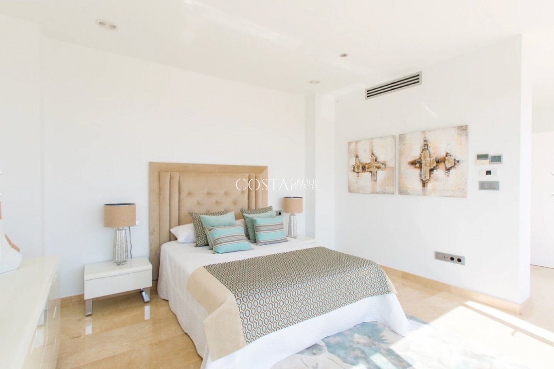 Resale - Villa -
Teulada - Moraira