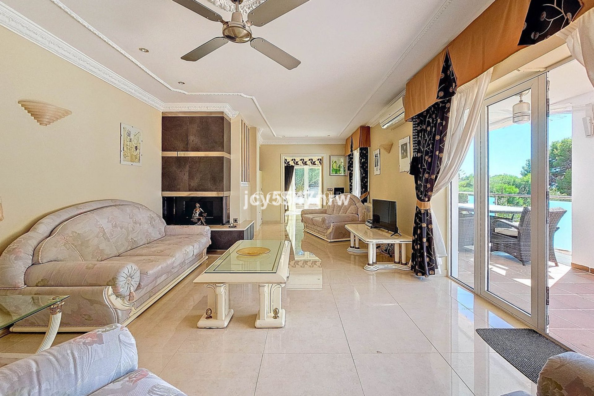 Resale - Villa -
Teulada - Moraira