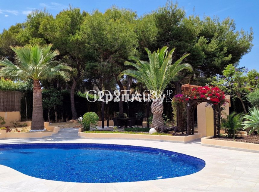 Resale - Villa -
Teulada - Moraira
