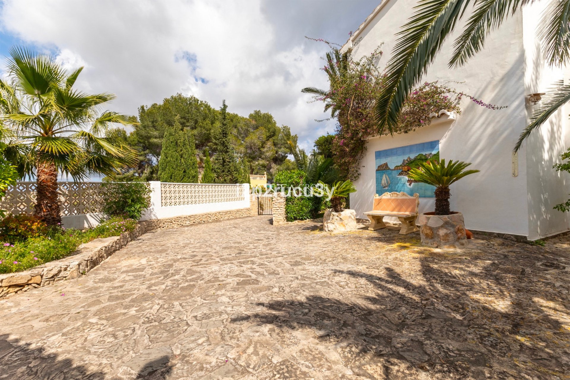 Resale - Villa -
Teulada - Moraira