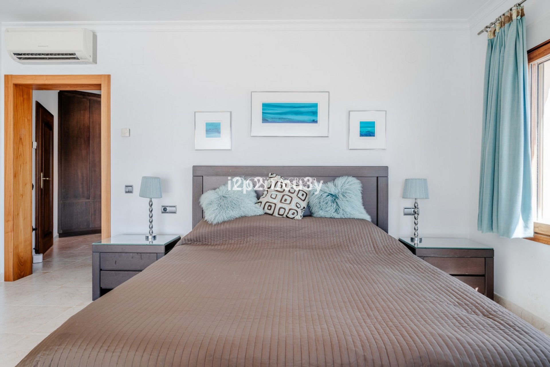 Resale - Villa -
Teulada - Moraira