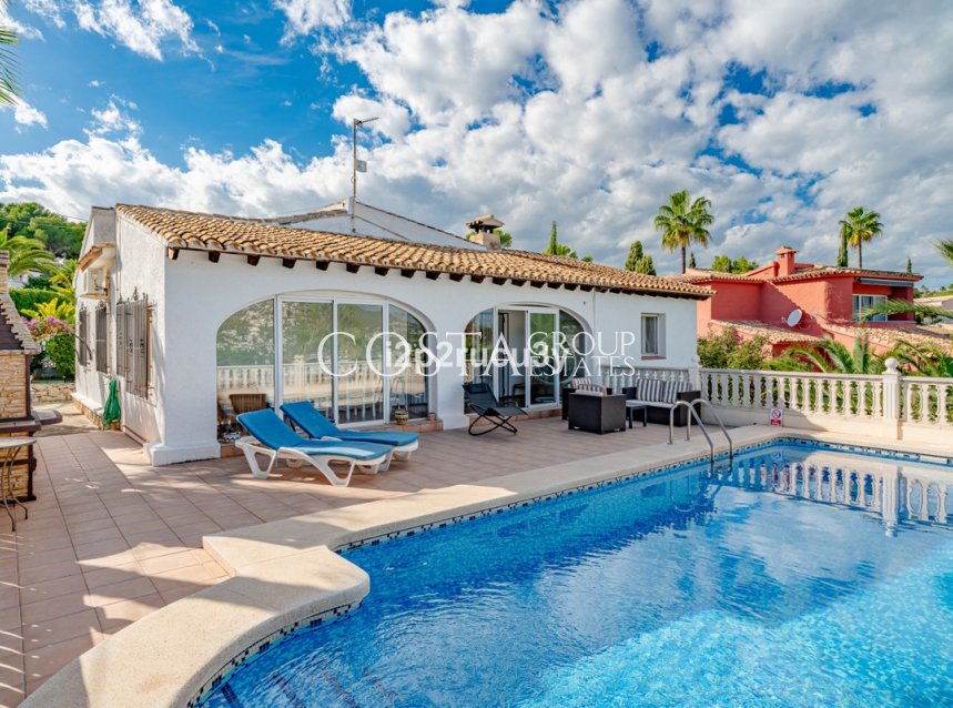 Resale - Villa -
Teulada - Moraira