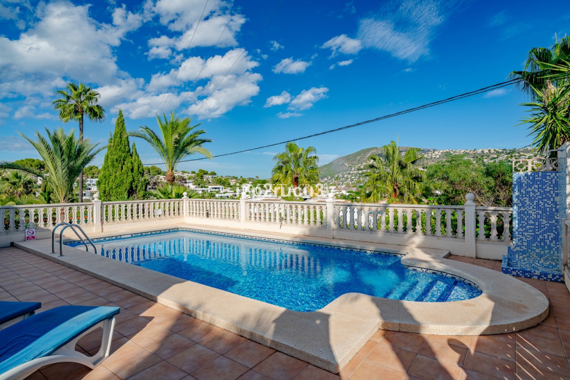 Resale - Villa -
Teulada - Moraira