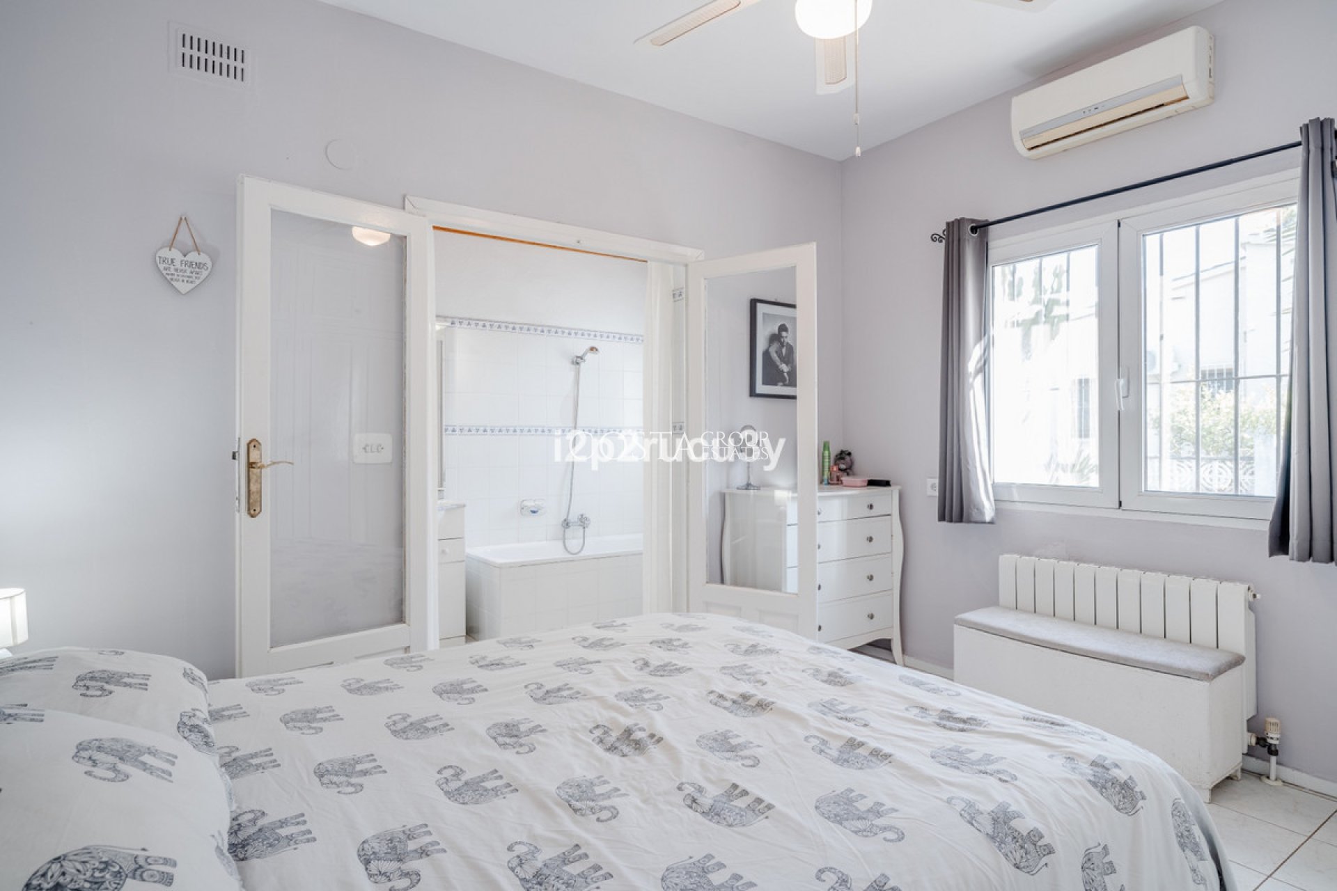 Resale - Villa -
Teulada - Moraira