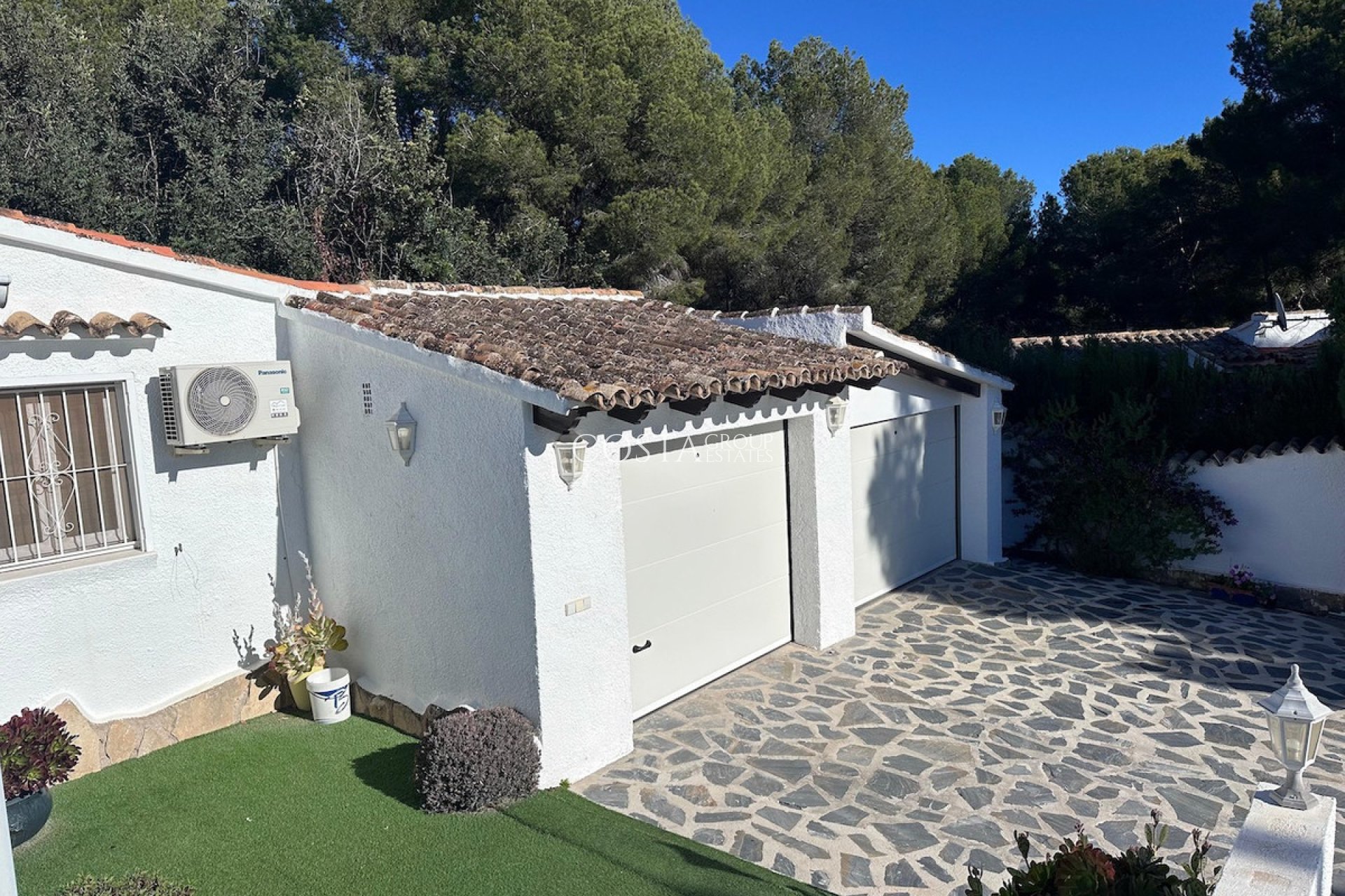 Resale - Villa -
Teulada - Moraira