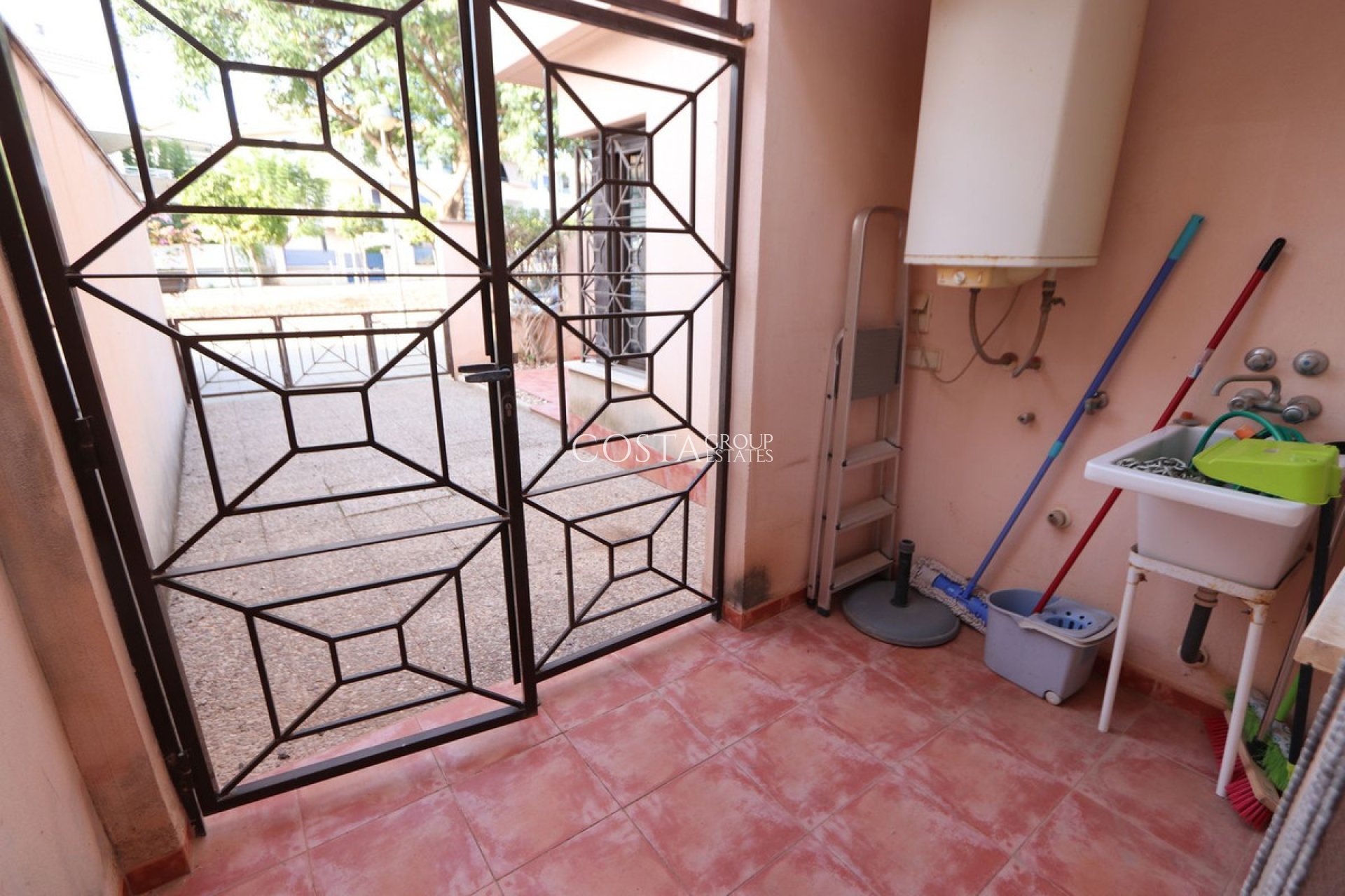 Resale - Villa -
Torre-Pacheco - San Cayetano