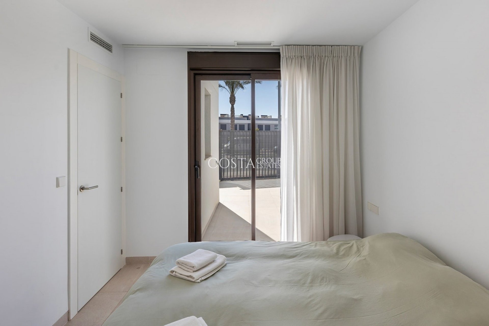 Resale - Villa -
Torre-Pacheco - Santa Rosalia Lake and Life Resort