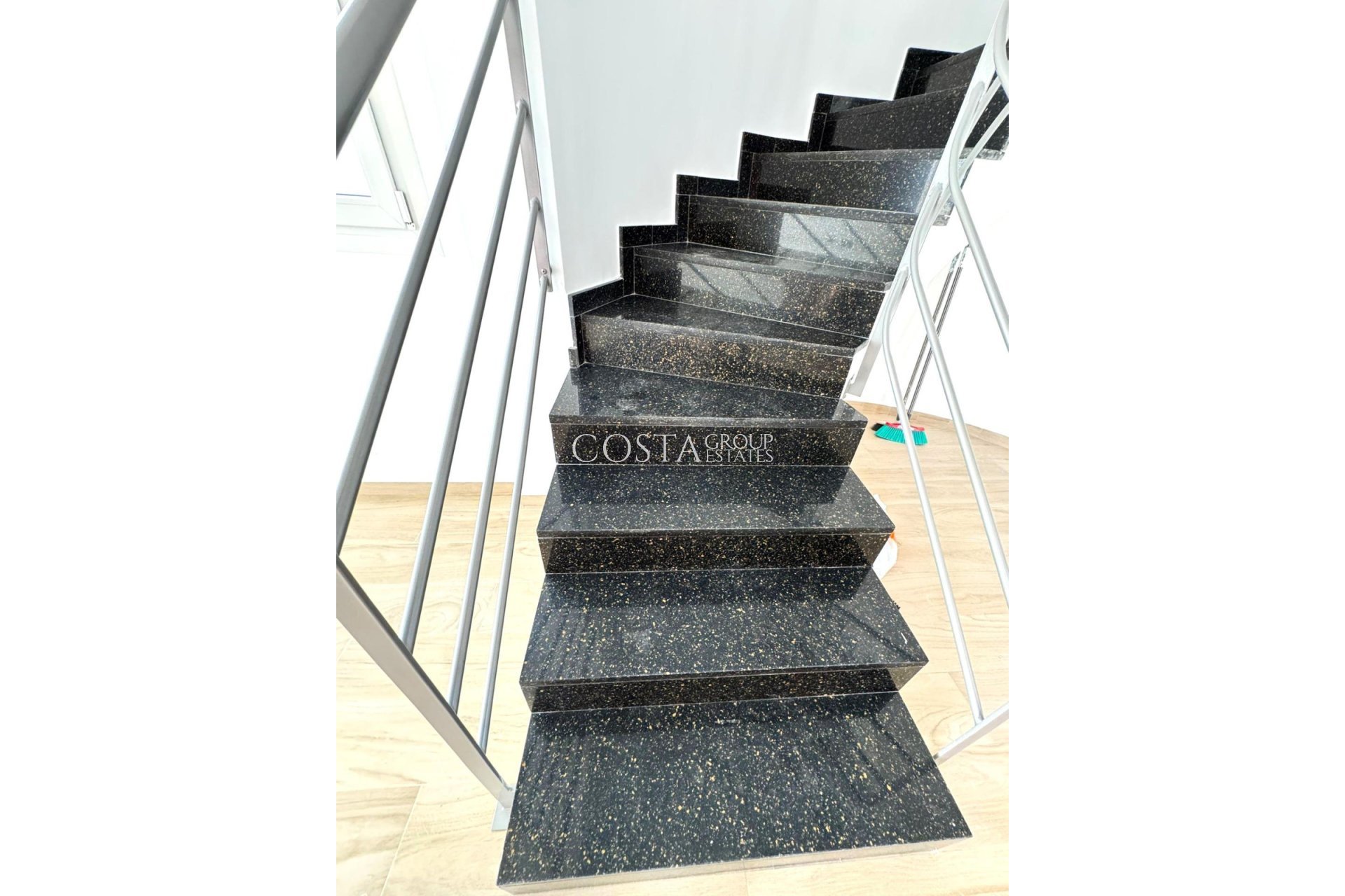 Resale - Villa -
Torrevieja - Aguas Nuevas