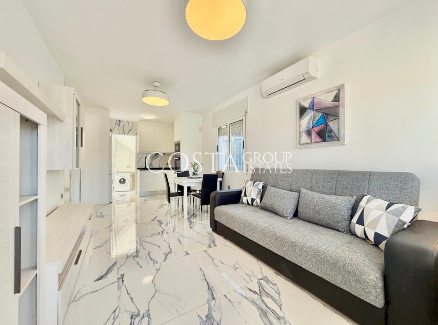 Resale - Villa -
Torrevieja - El Chaparral