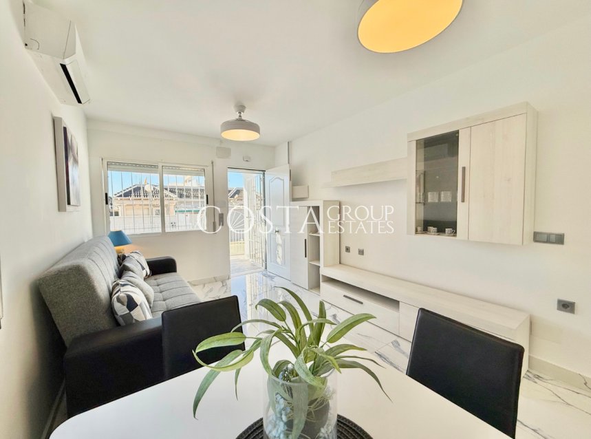 Resale - Villa -
Torrevieja - El Chaparral