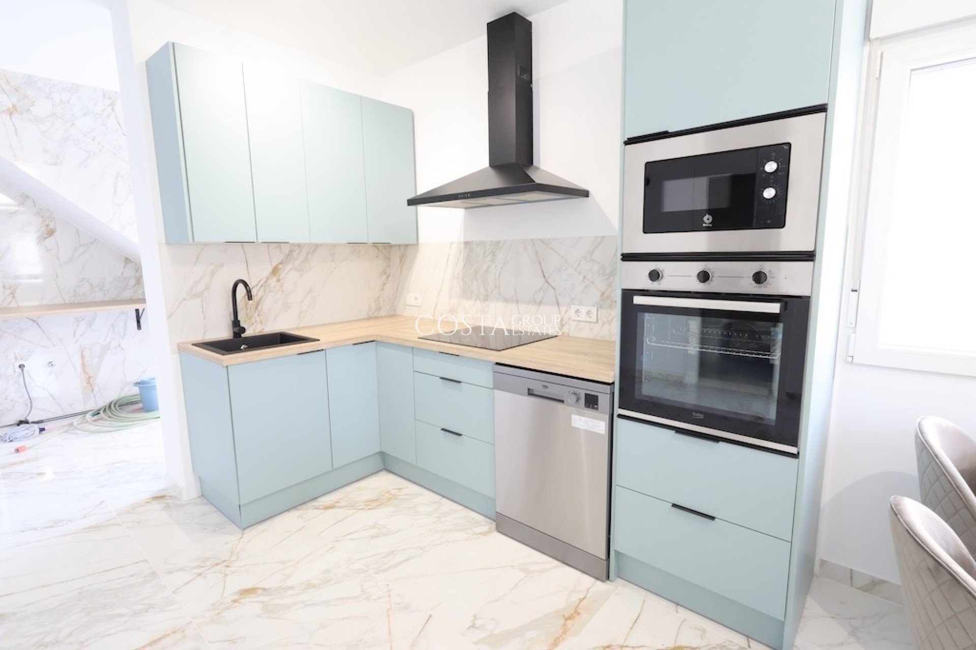 Resale - Villa -
Torrevieja - El Chaparral