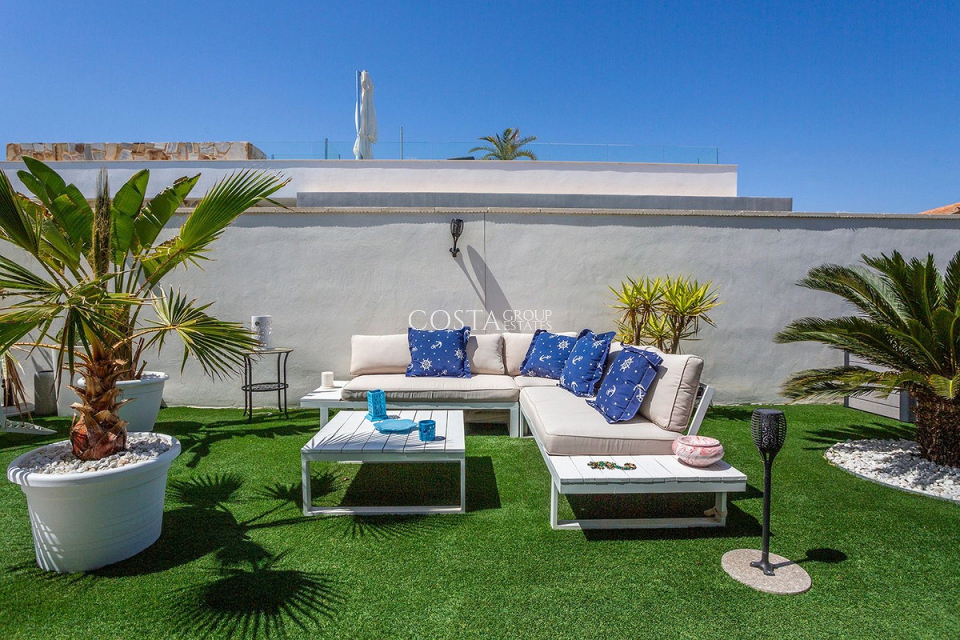 Resale - Villa -
Torrevieja - El Chaparral