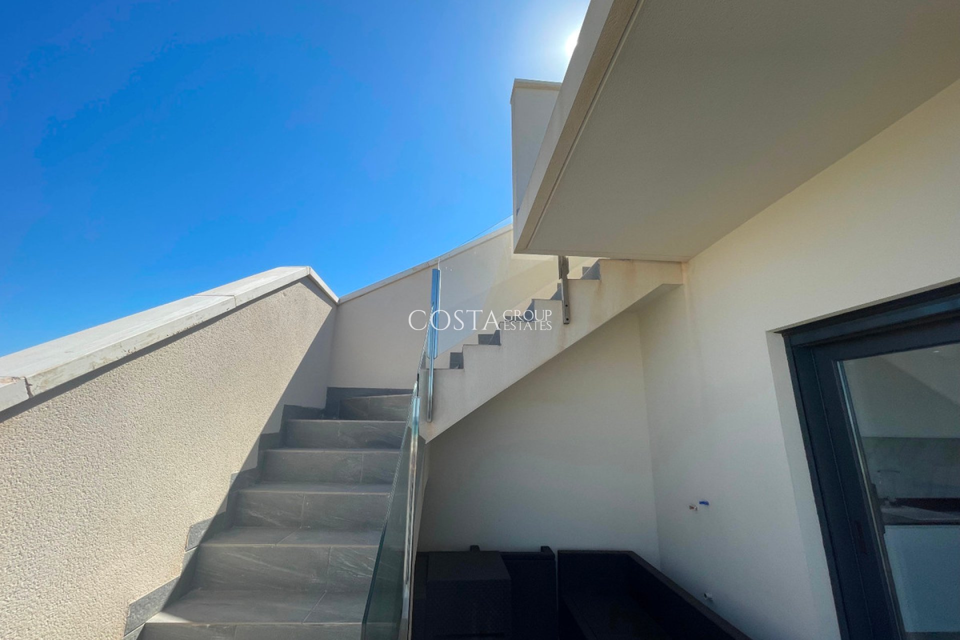 Resale - Villa -
Torrevieja - La Mata