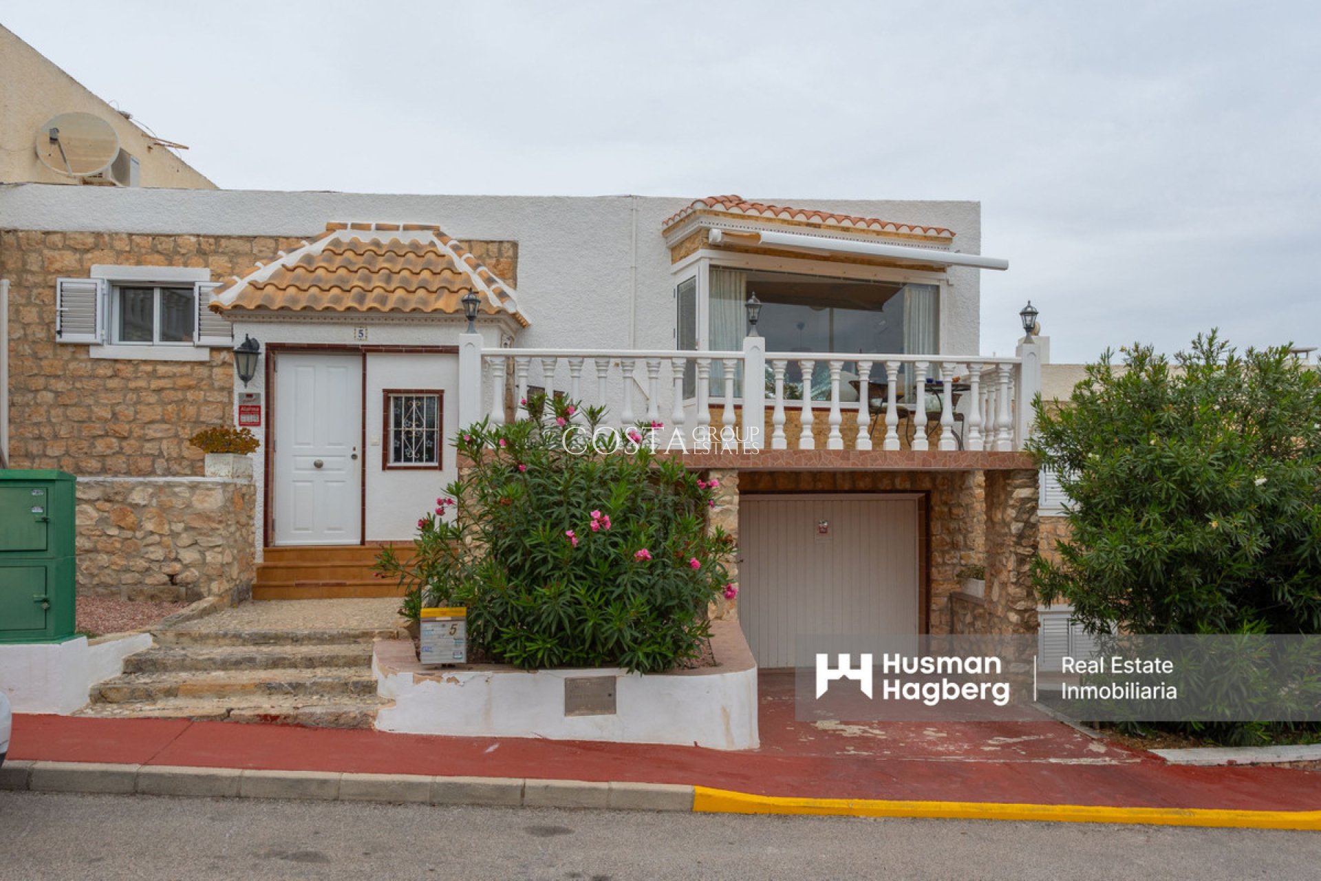 Resale - Villa -
Torrevieja - La Mata