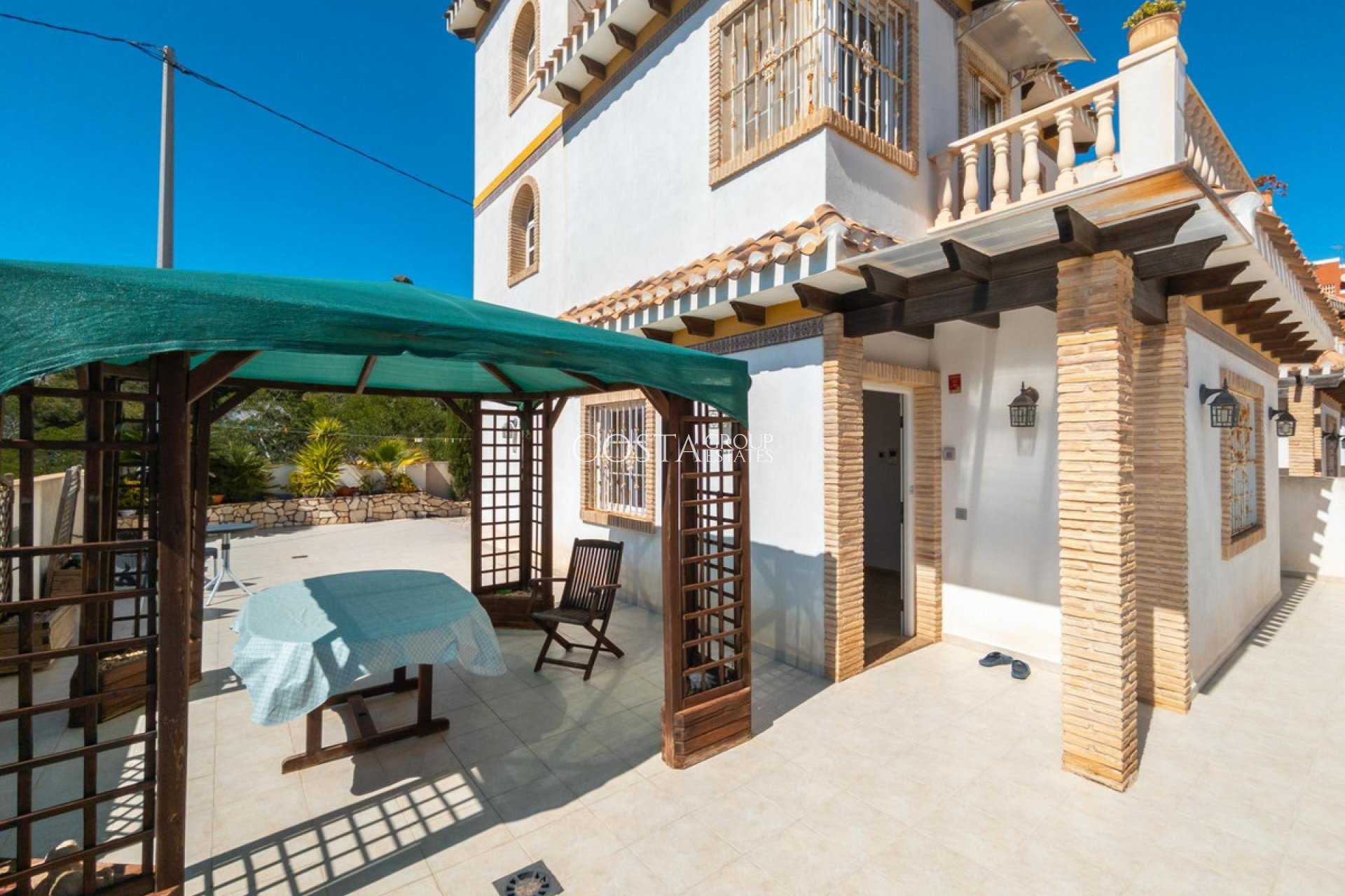 Resale - Villa -
Torrevieja - La Mata