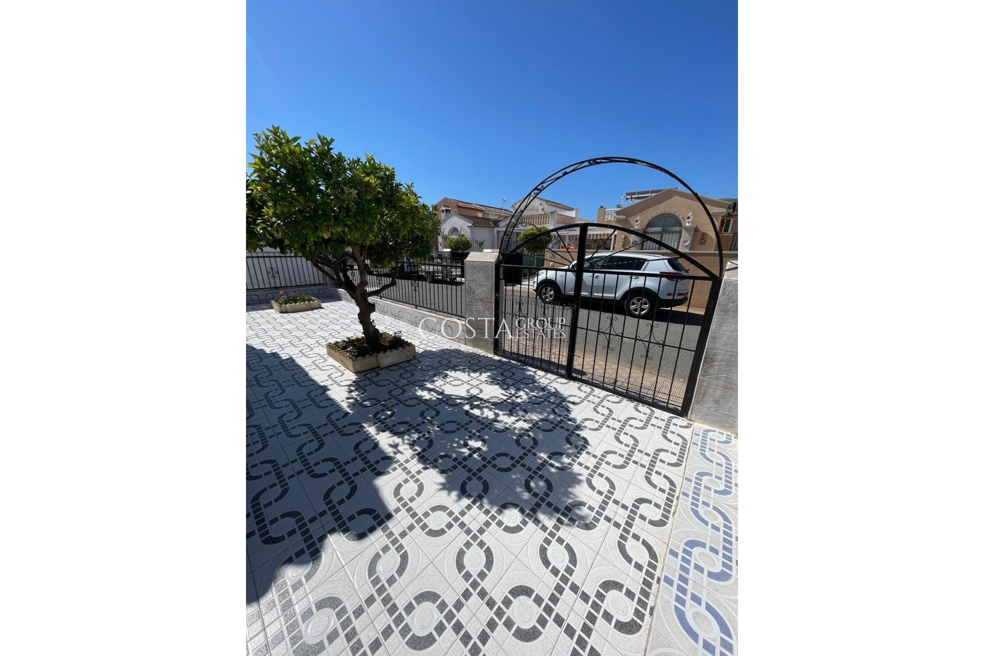 Resale - Villa -
Torrevieja - La Siesta