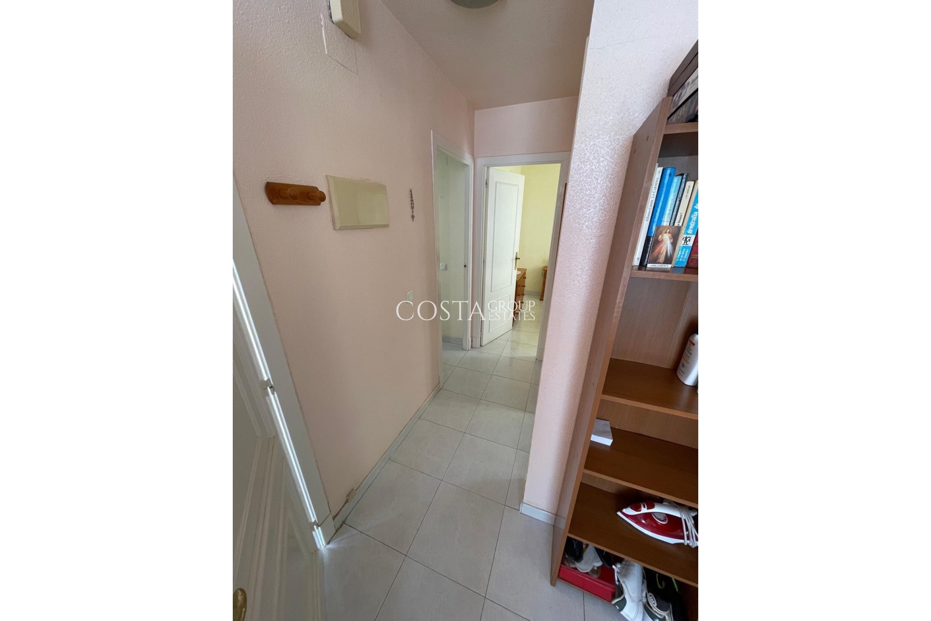 Resale - Villa -
Torrevieja - La Siesta