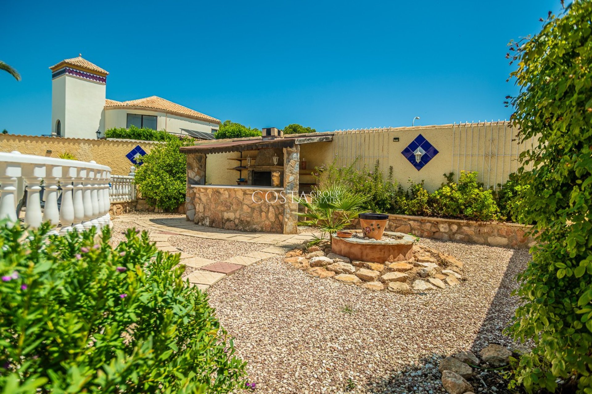 Resale - Villa -
Torrevieja - La Siesta