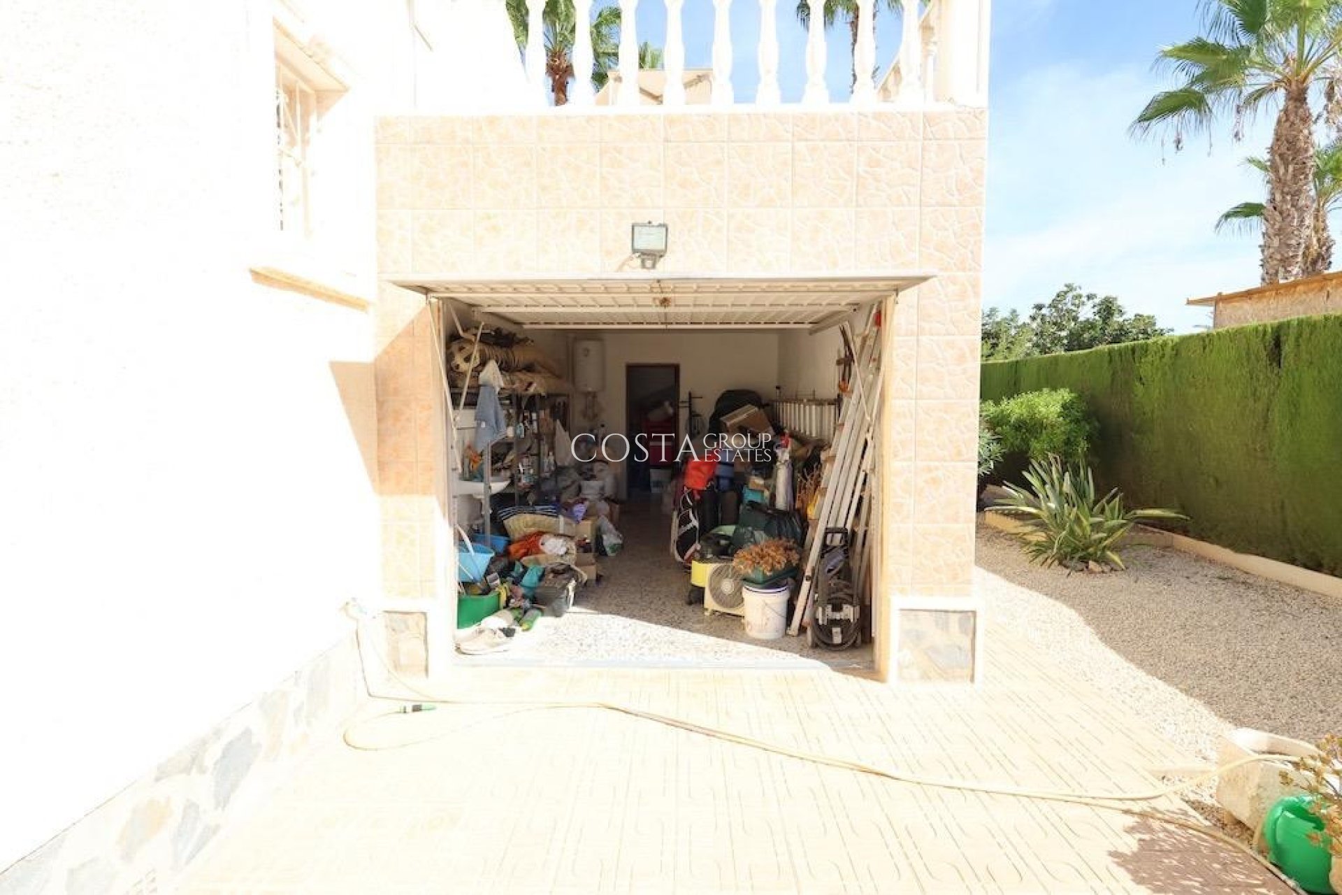 Resale - Villa -
Torrevieja - La Siesta