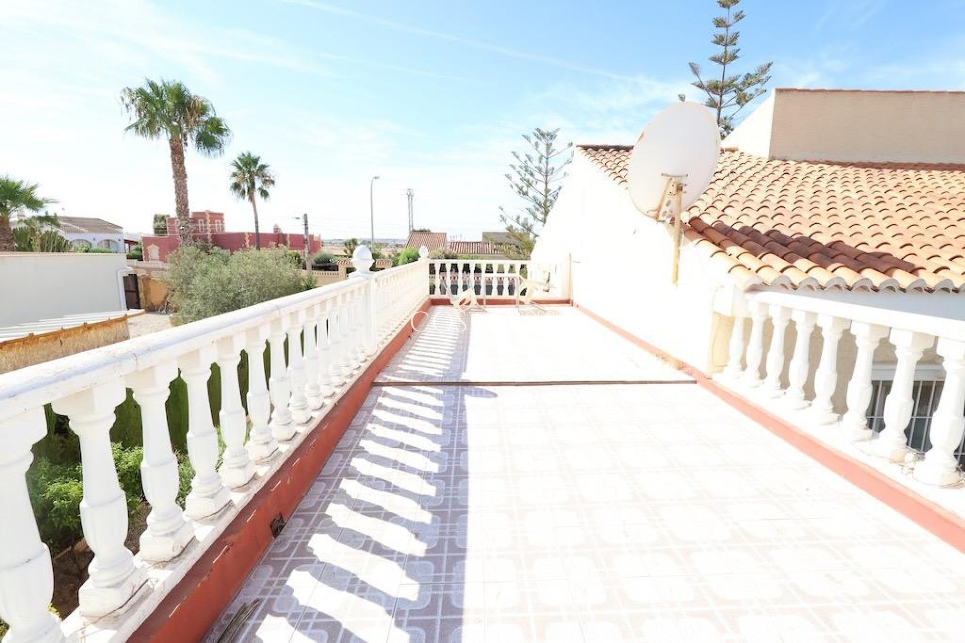 Resale - Villa -
Torrevieja - La Siesta