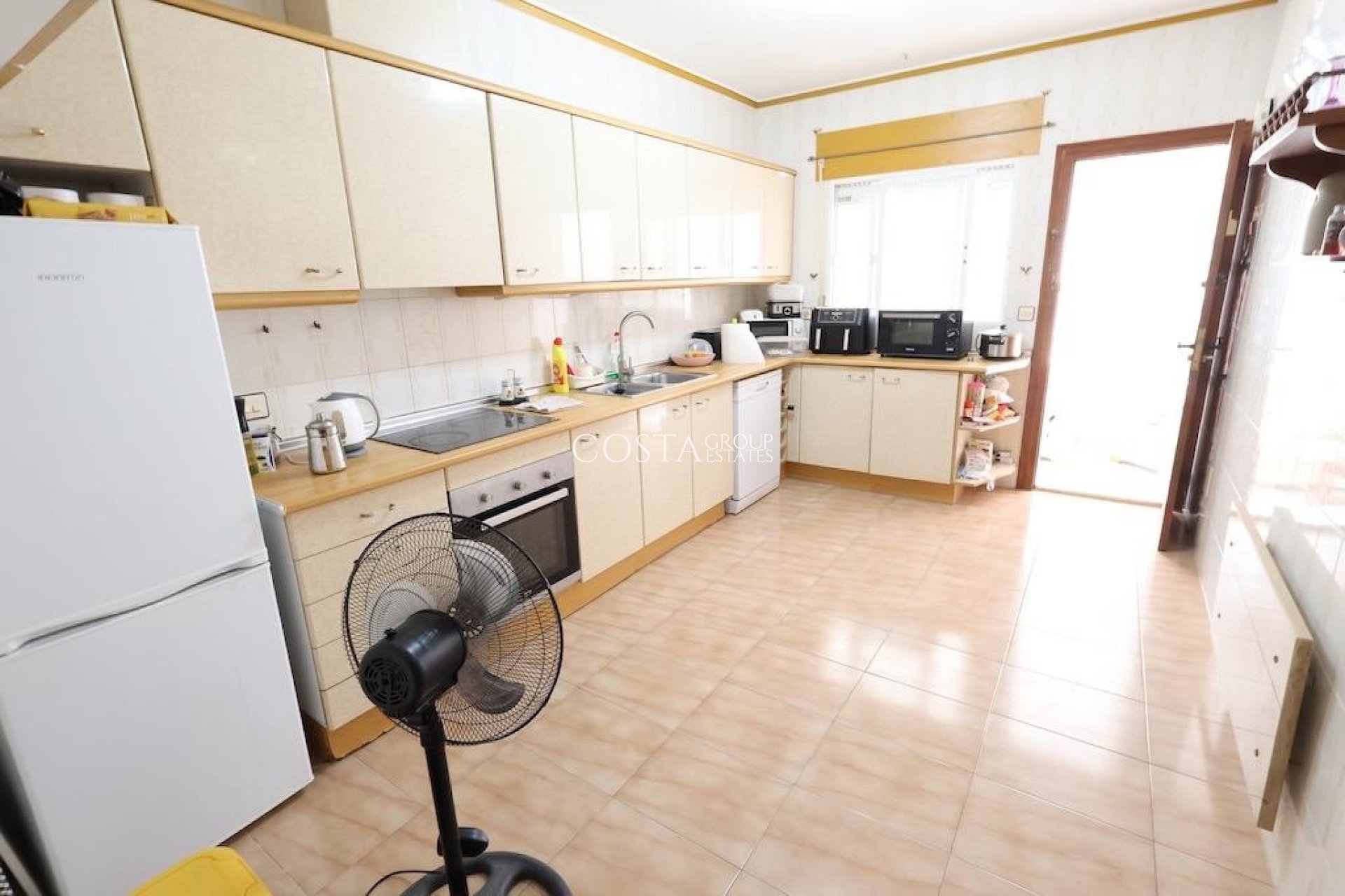 Resale - Villa -
Torrevieja - La Siesta