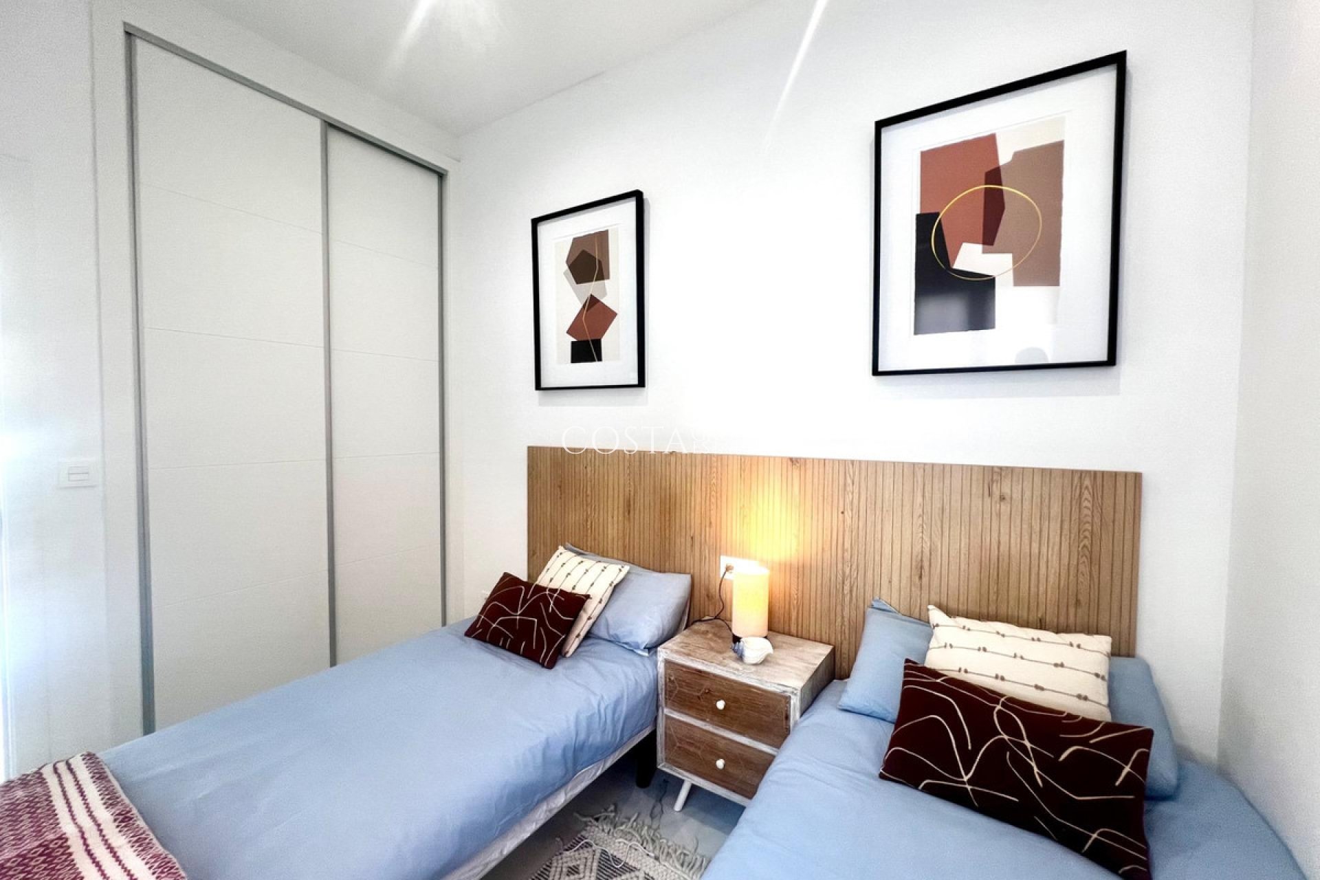 Resale - Villa -
Torrevieja - La Siesta