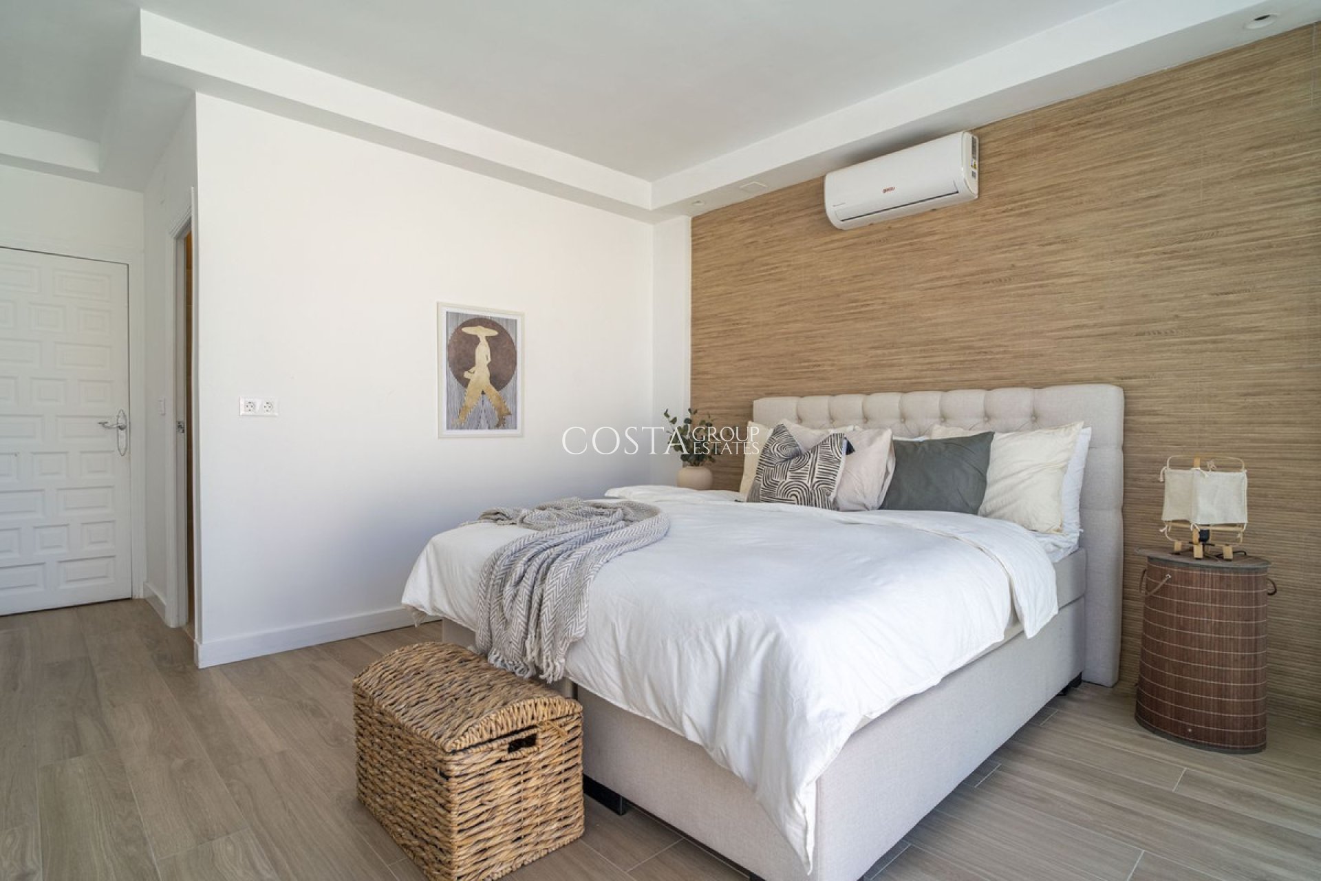 Resale - Villa -
Torrevieja - La Siesta
