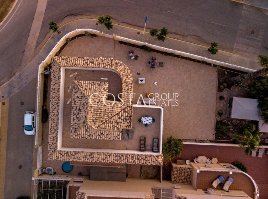 Resale - Villa -
Torrevieja - La Siesta