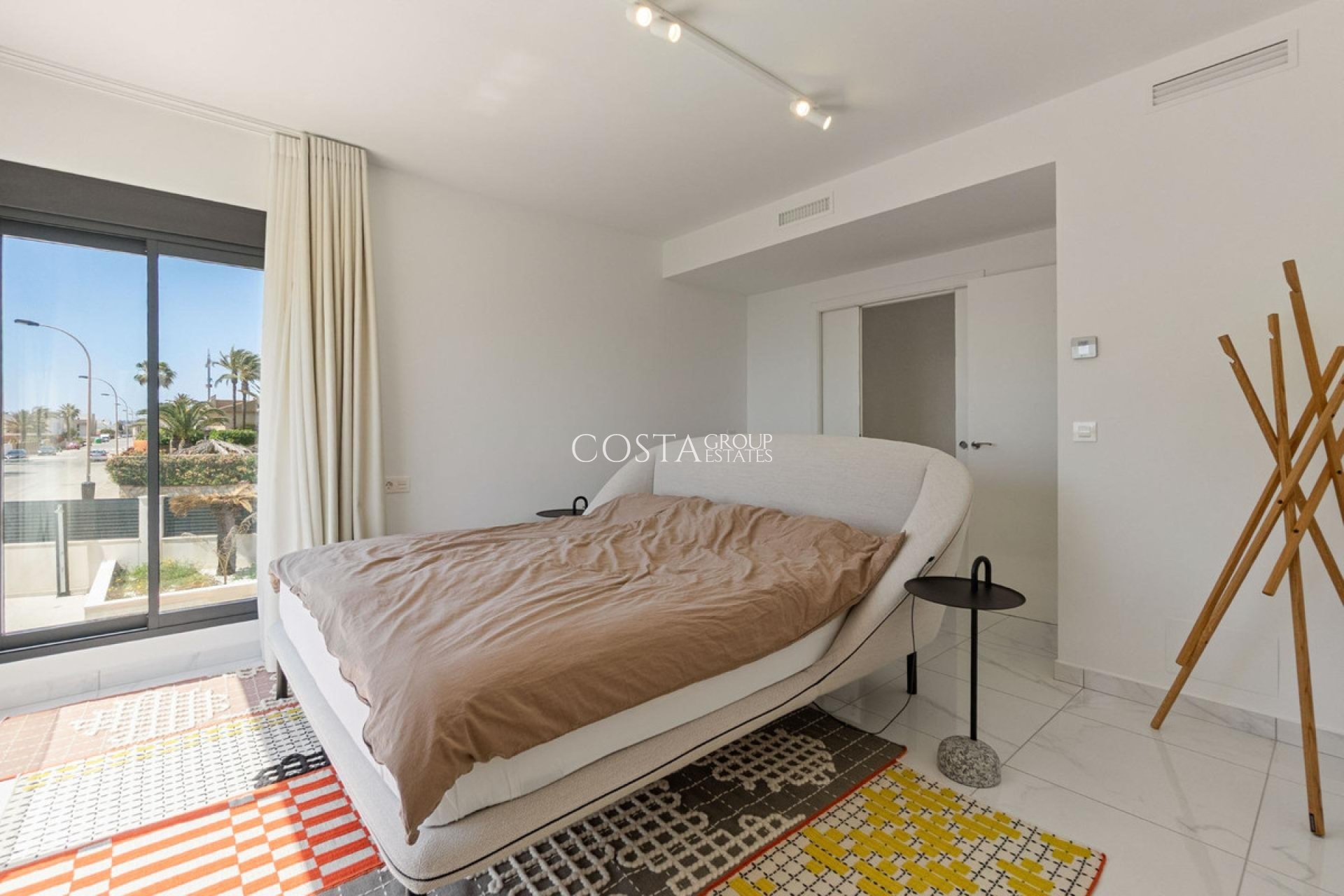 Resale - Villa -
Torrevieja - La Veleta