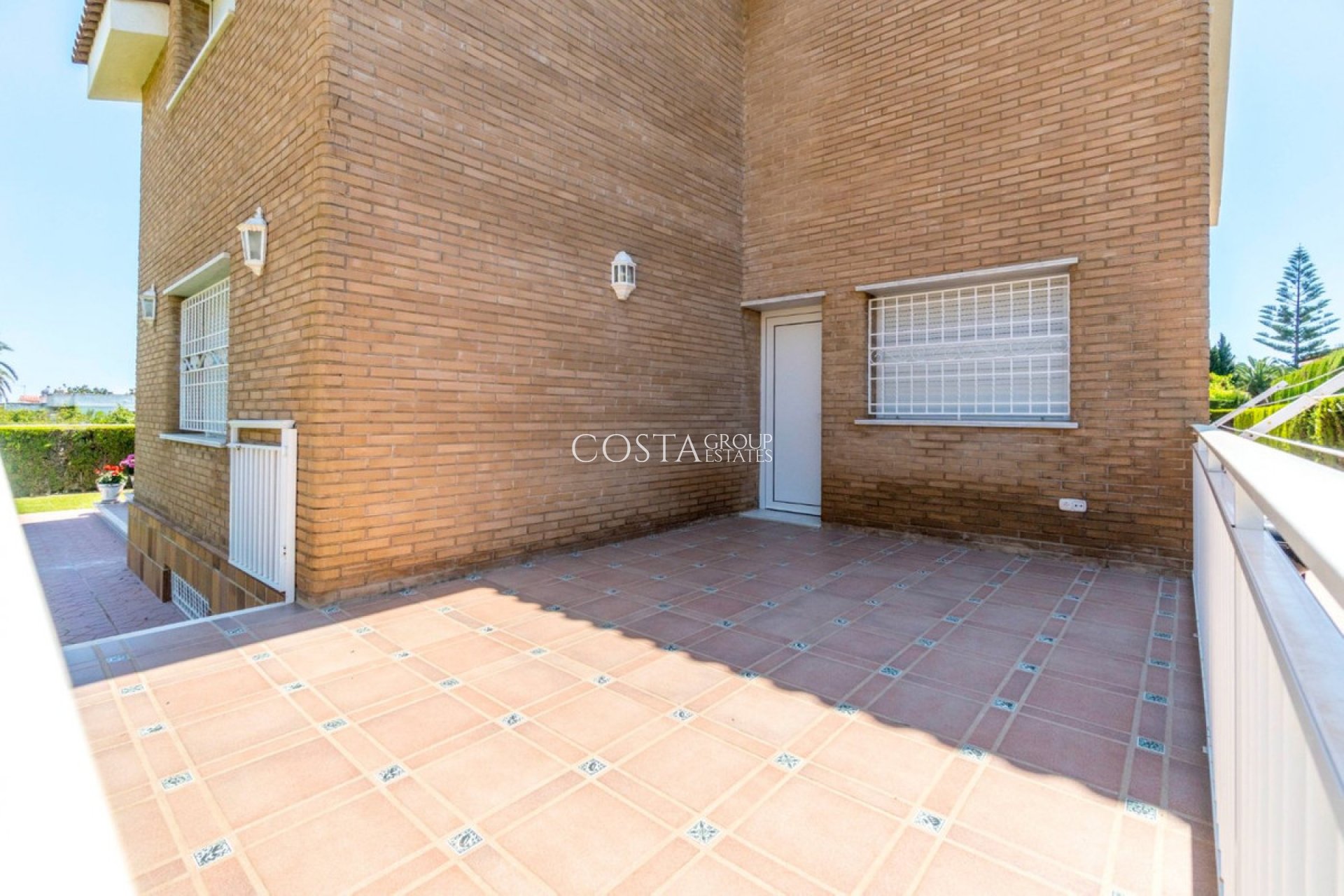 Resale - Villa -
Torrevieja - La Veleta