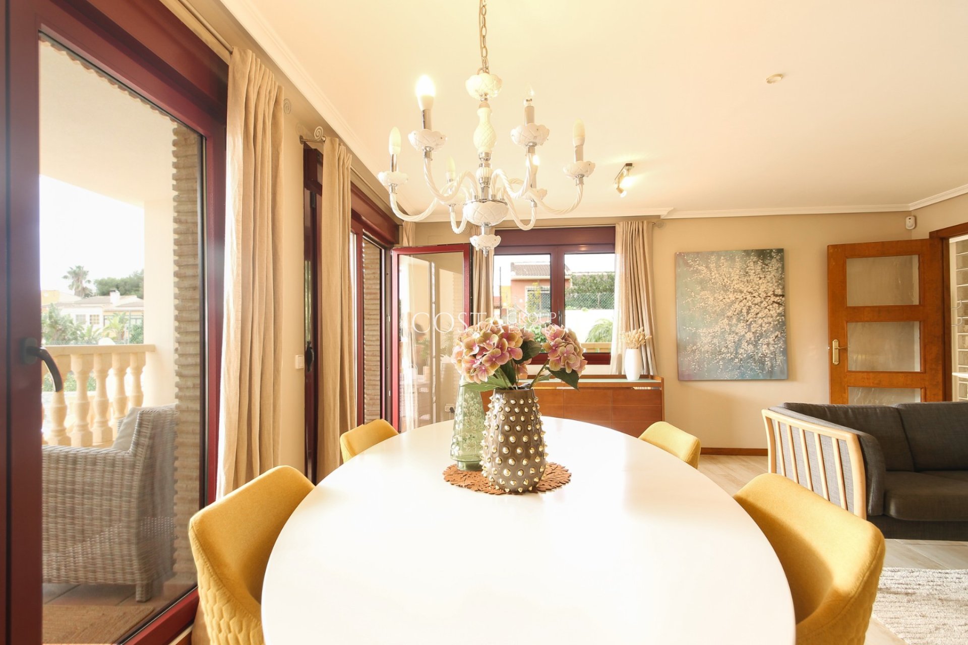 Resale - Villa -
Torrevieja - Los Balcones