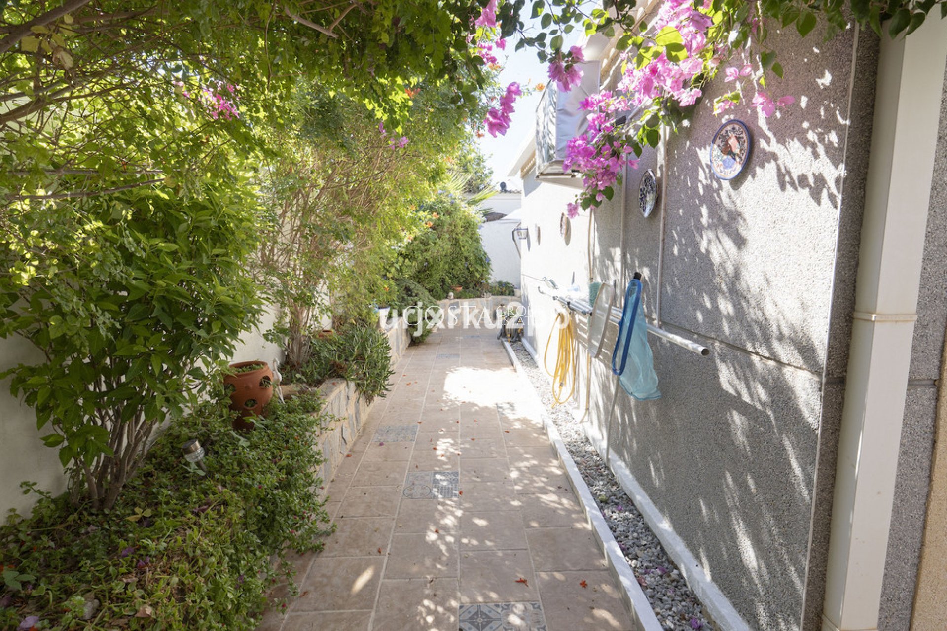 Resale - Villa -
Torrevieja - San Luis