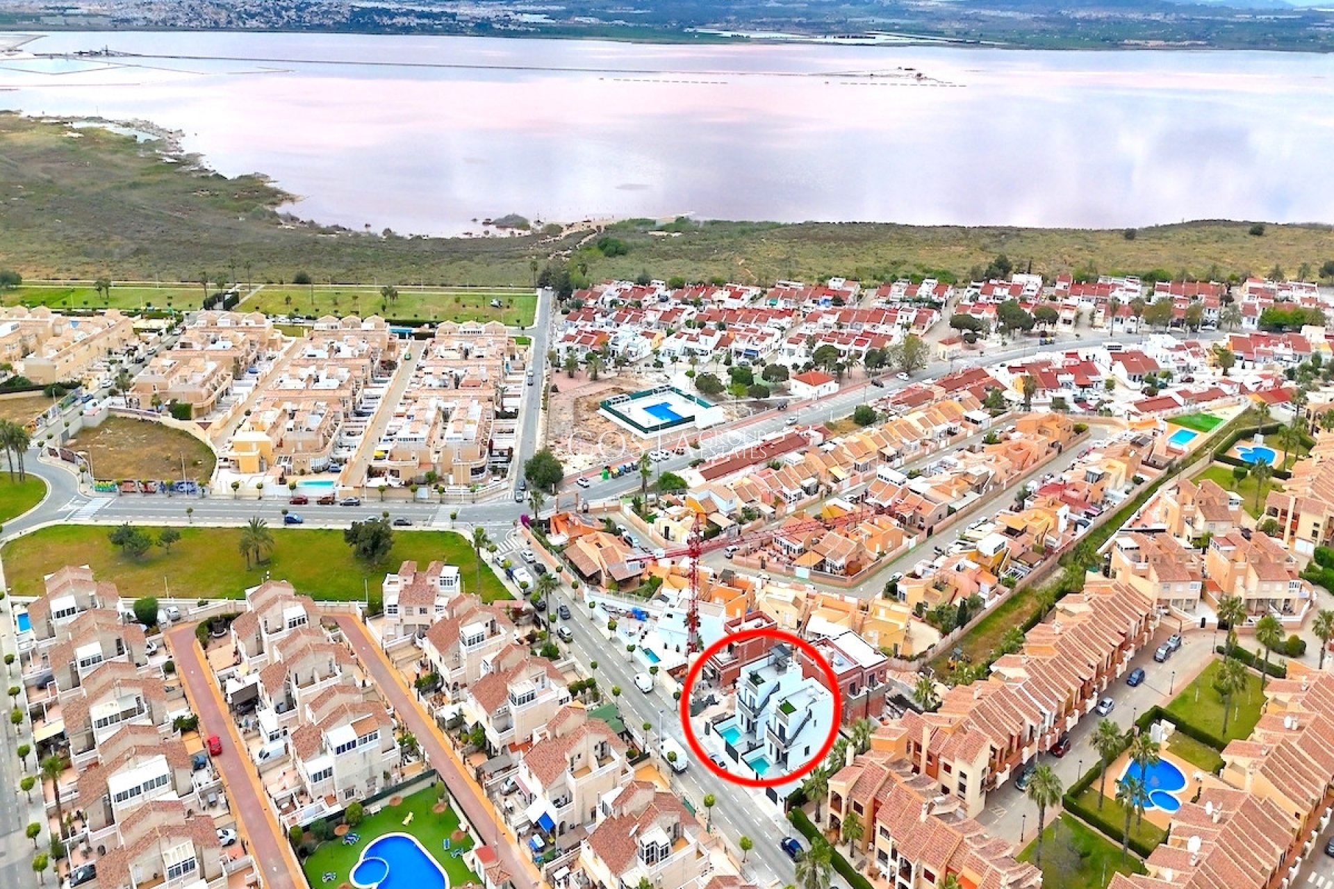 Resale - Villa -
Torrevieja - Torrevieja Centro