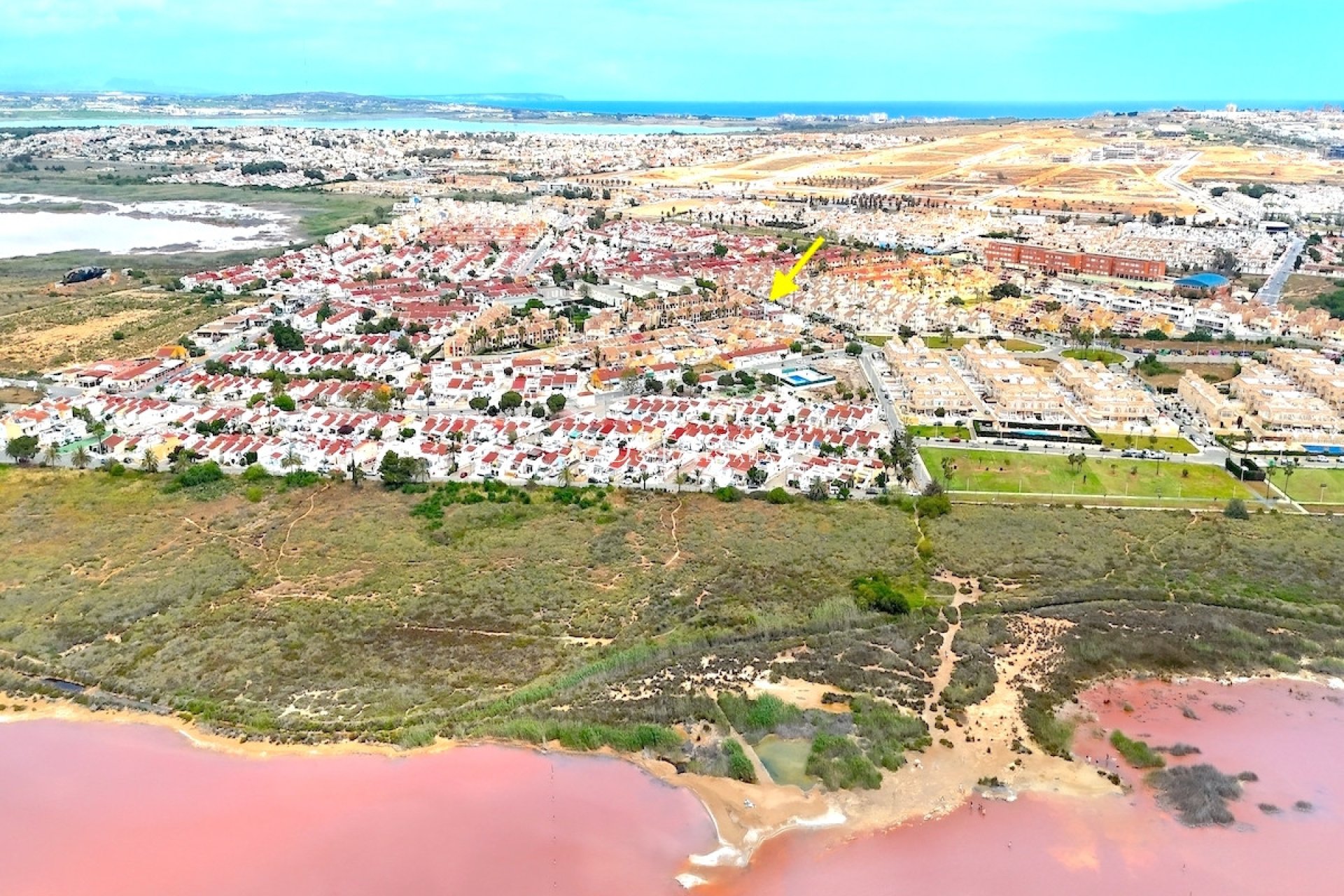 Resale - Villa -
Torrevieja - Torrevieja Centro