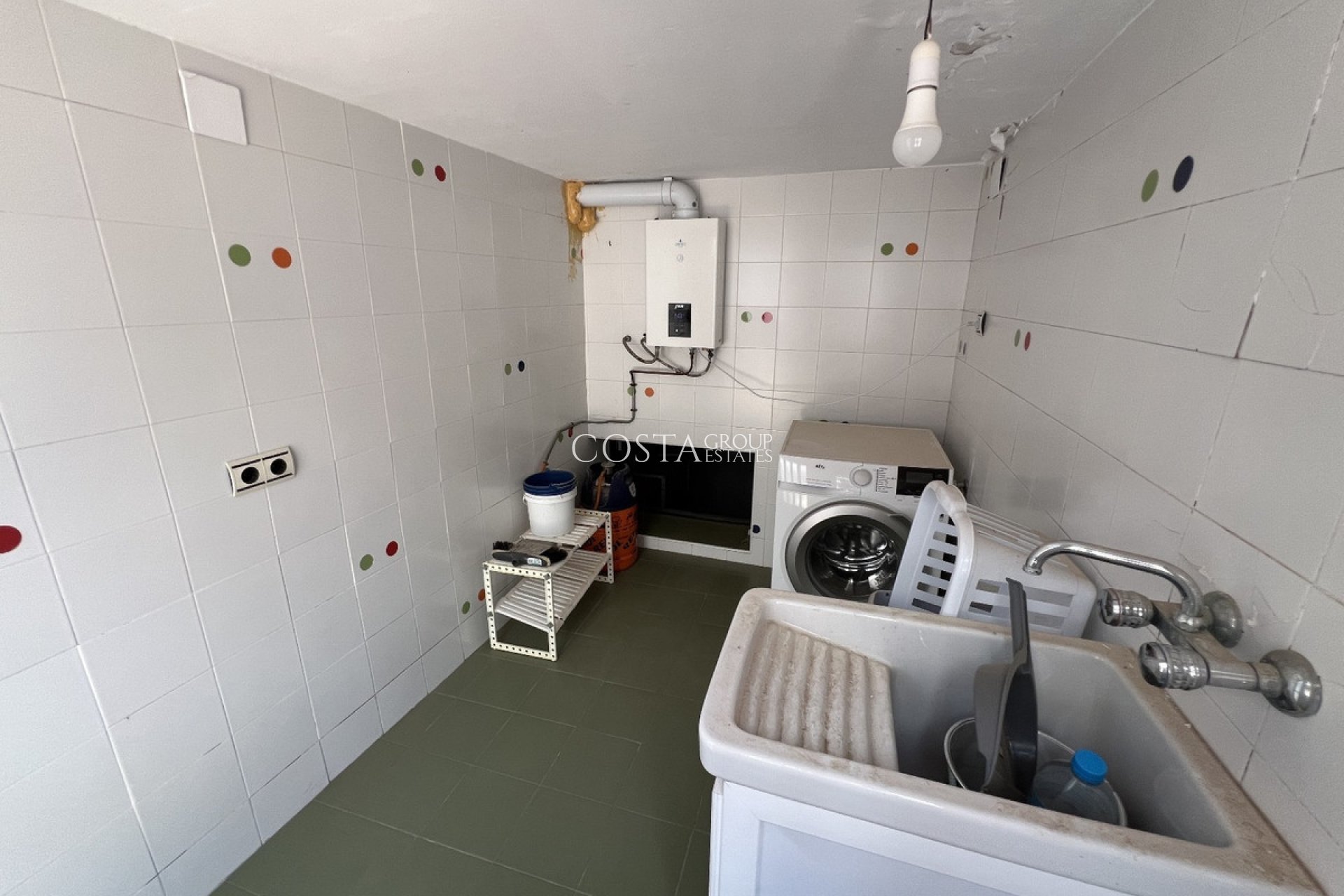 Resale - Villa -
Torrevieja - Torrevieja Centro