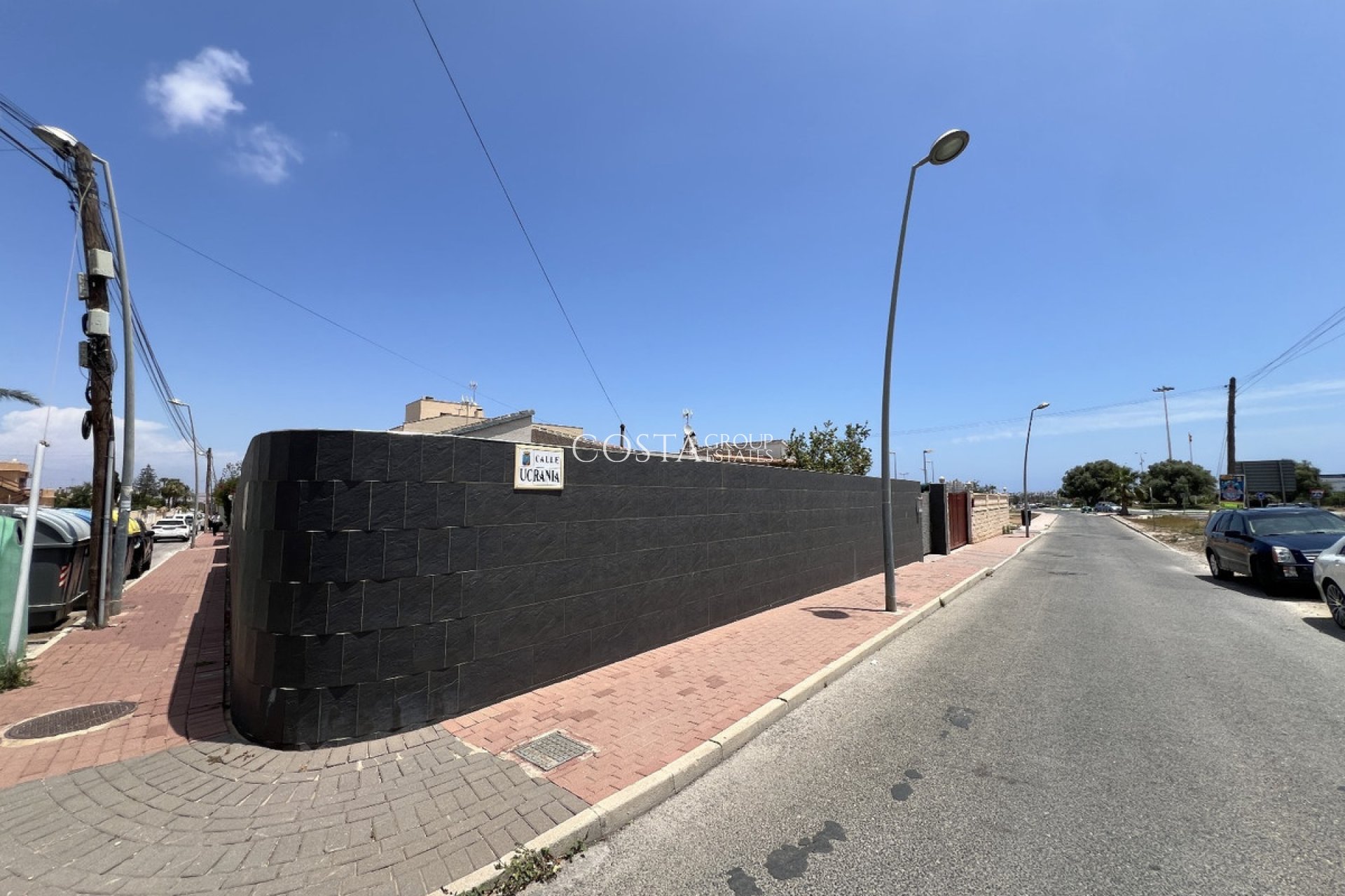 Resale - Villa -
Torrevieja - Torrevieja Centro