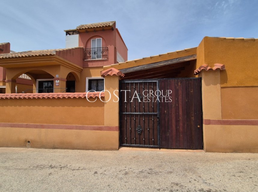 Resale - Villa -
Torrevieja - Torrevieja Centro