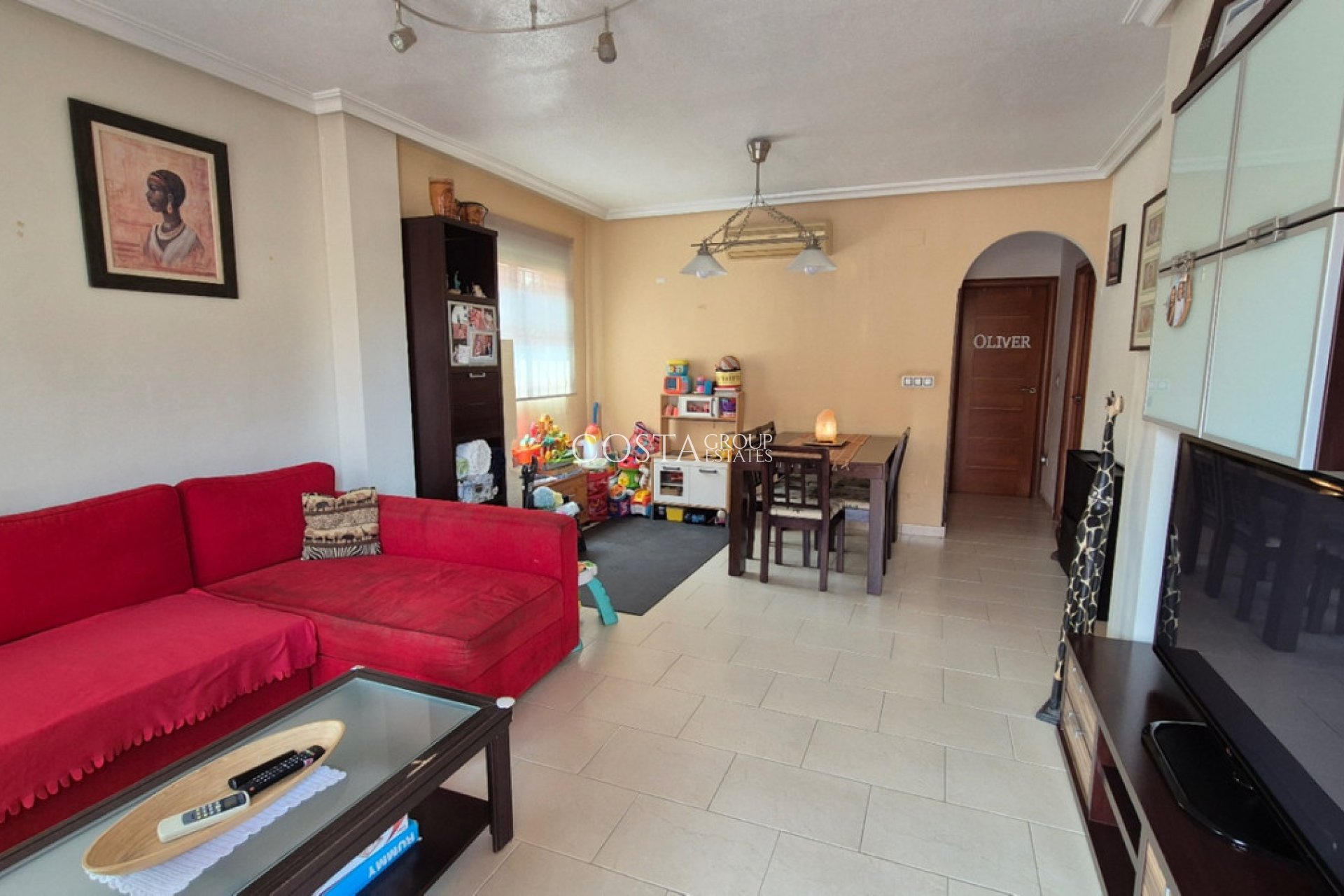 Resale - Villa -
Torrevieja - Torrevieja Centro
