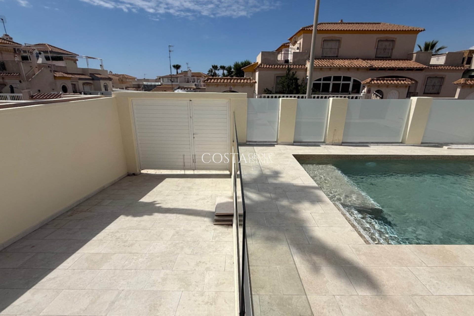 Resale - Villa -
Torrevieja - Torrevieja Centro