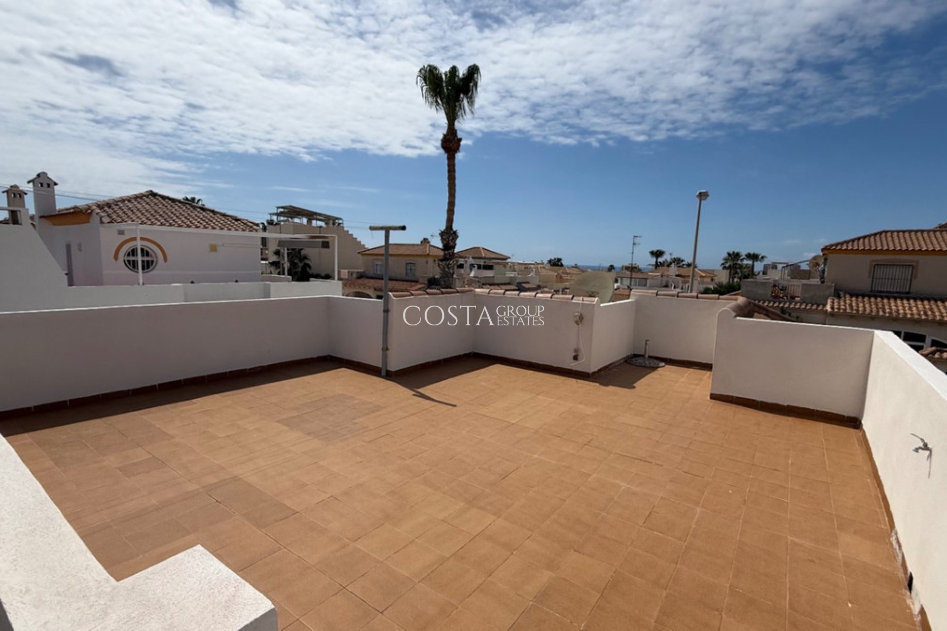 Resale - Villa -
Torrevieja - Torrevieja Centro