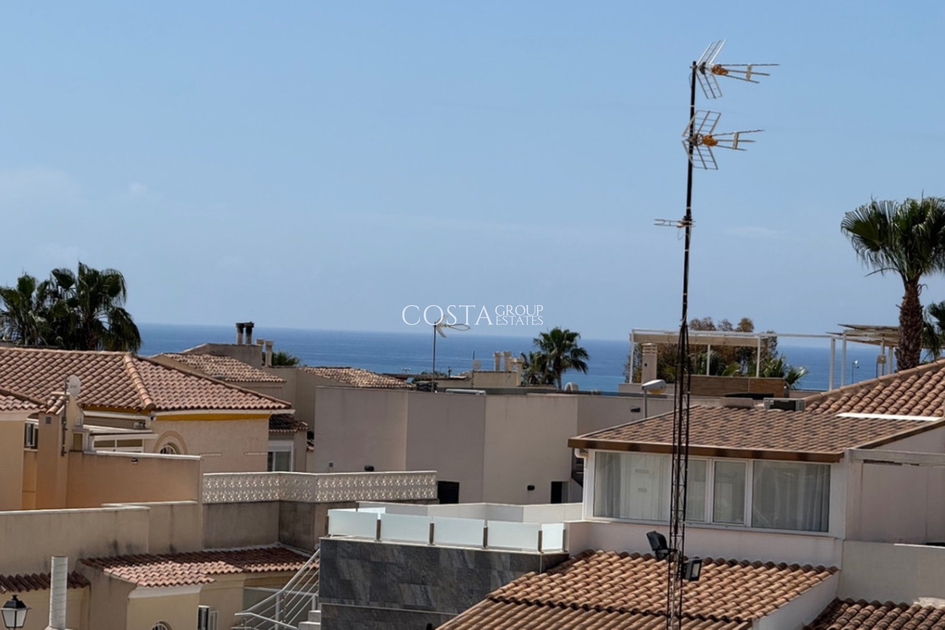 Resale - Villa -
Torrevieja - Torrevieja Centro