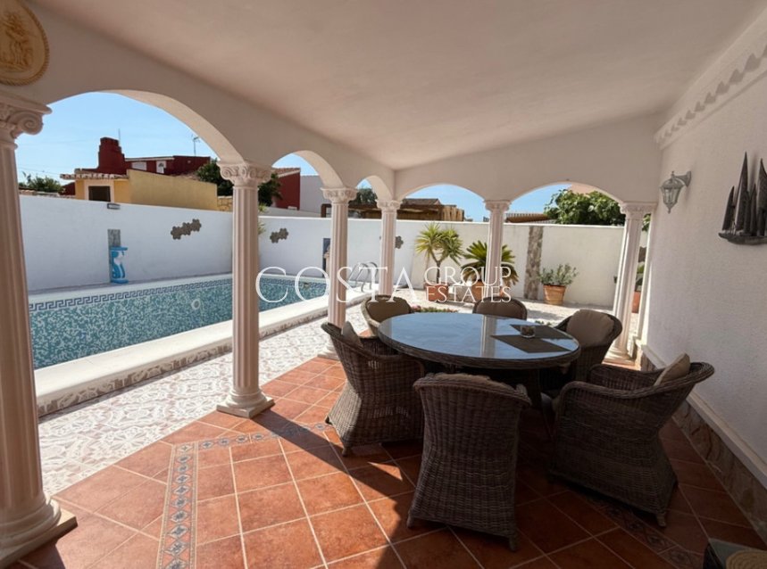 Resale - Villa -
Torrevieja - Torrevieja Centro