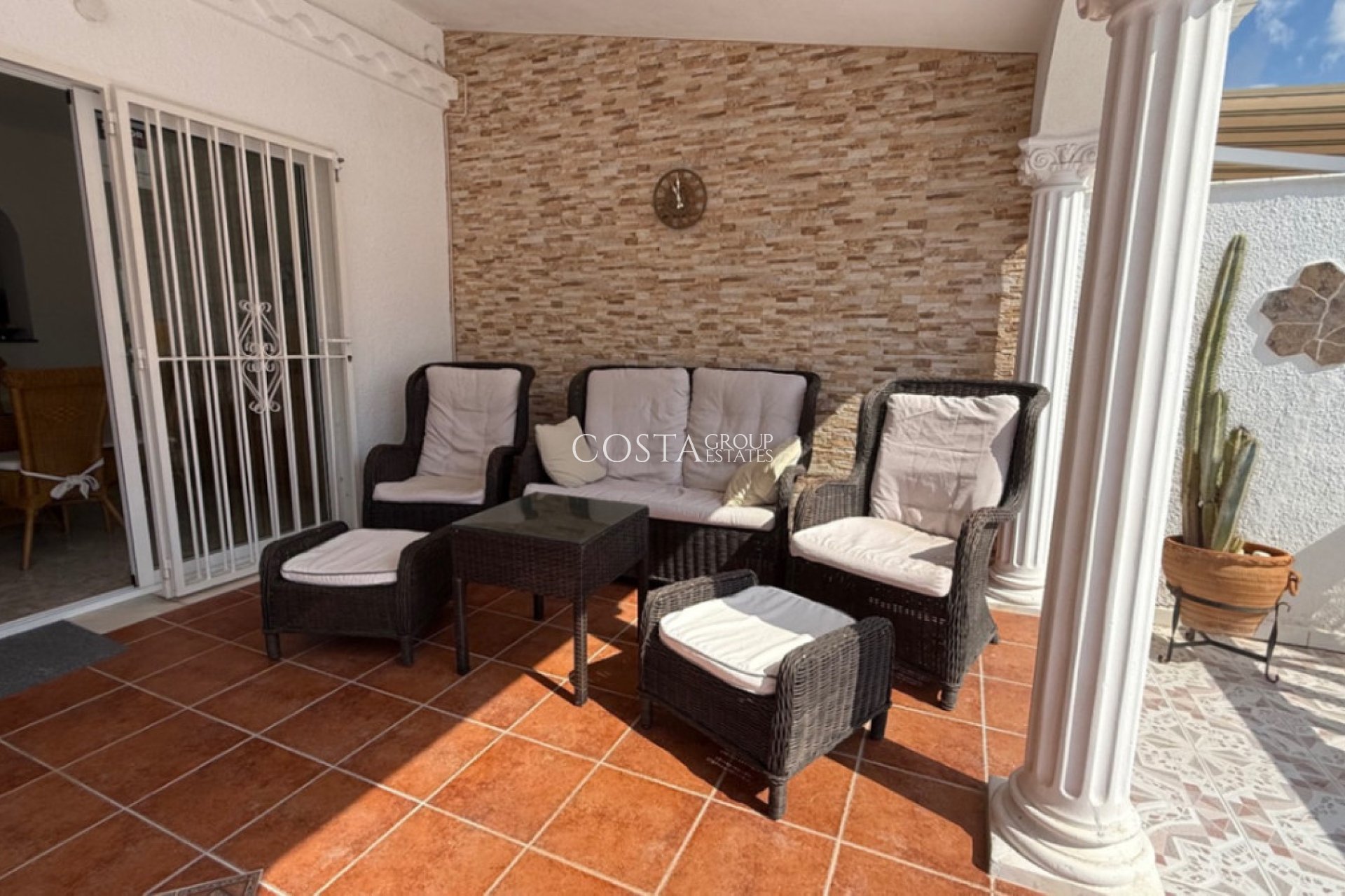 Resale - Villa -
Torrevieja - Torrevieja Centro
